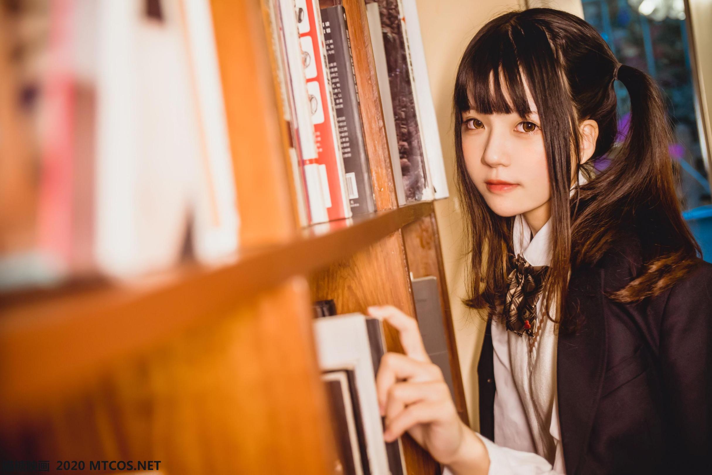 [网络美女] 网络美女 学妹JK制服高清手机美女壁纸14P