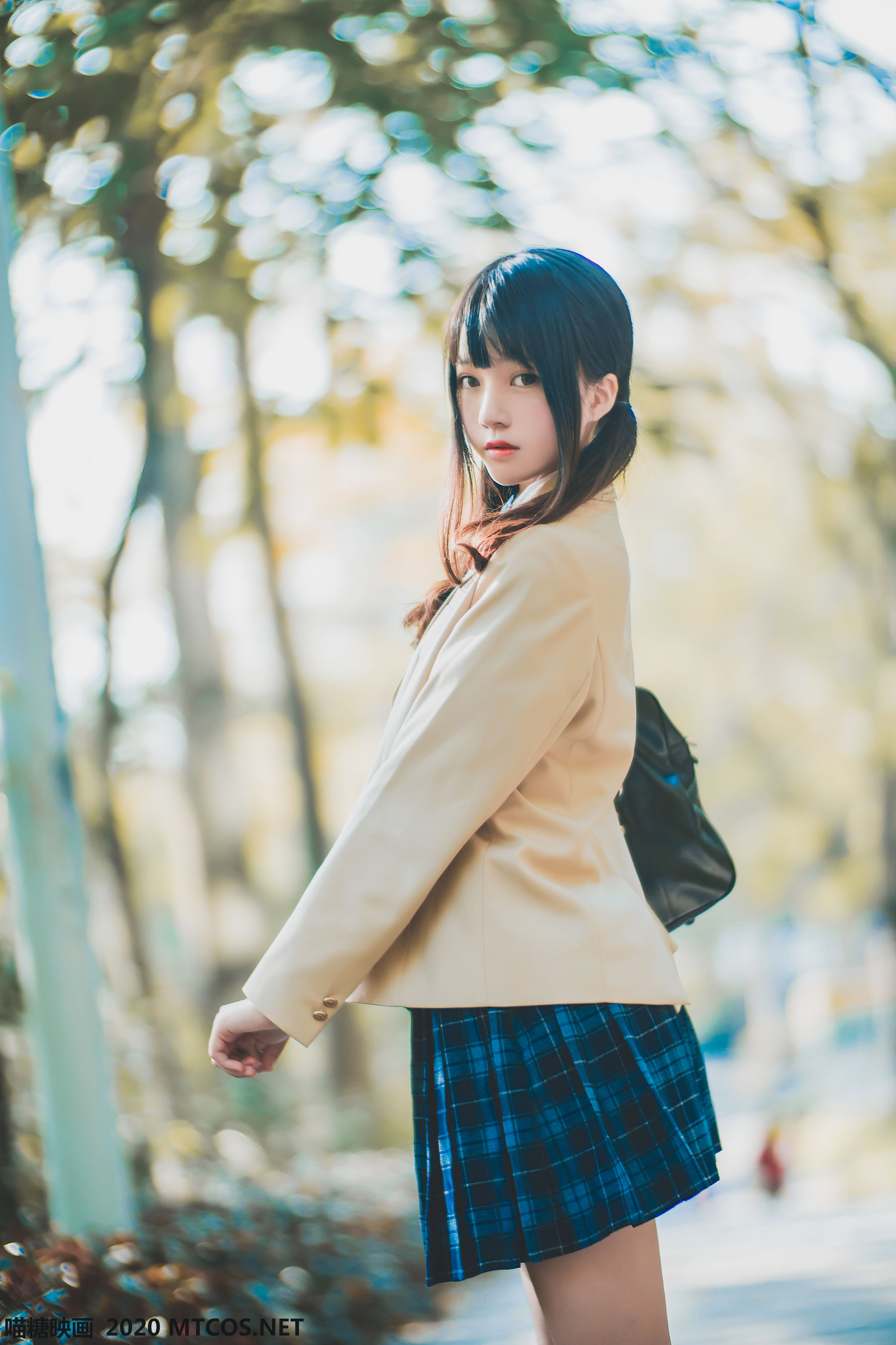 [网络美女] 网络美女 学妹JK制服高清手机美女壁纸33P