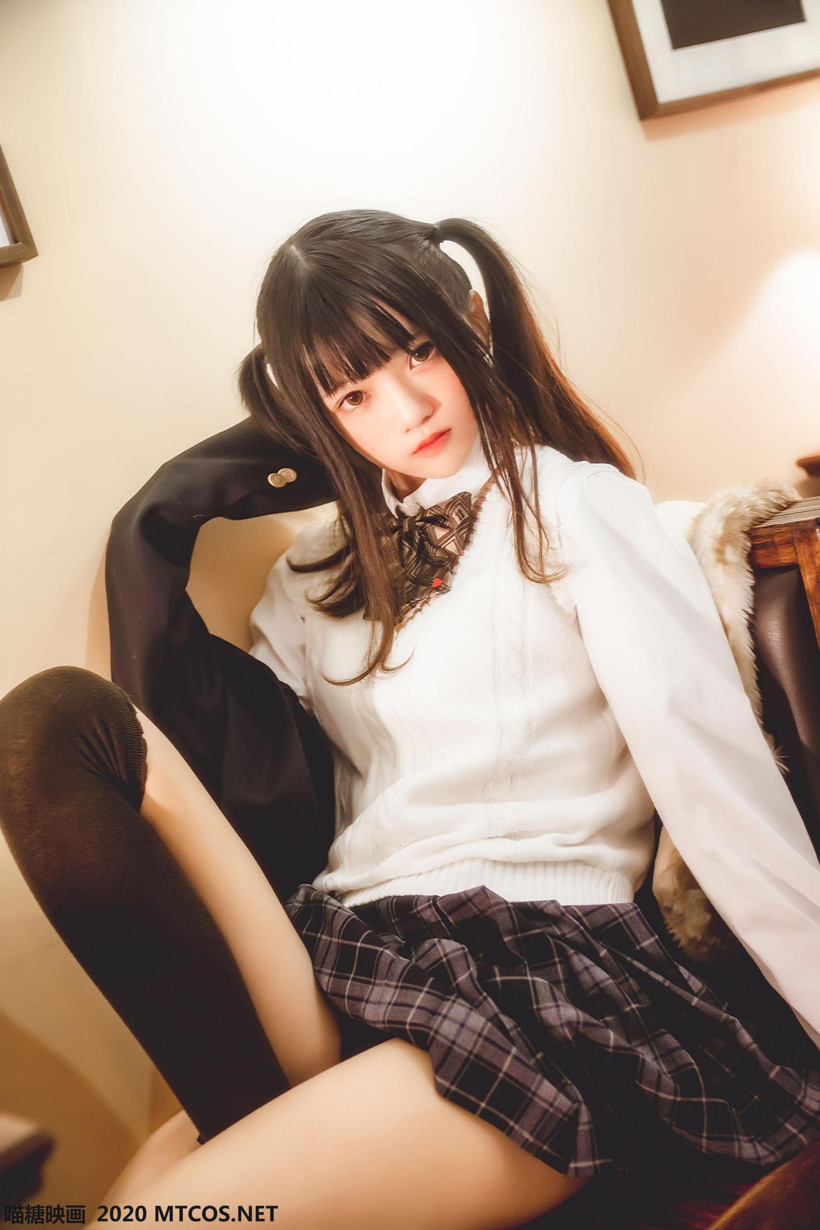 [网络美女] 网络美女 学妹JK制服高清手机美女壁纸10P