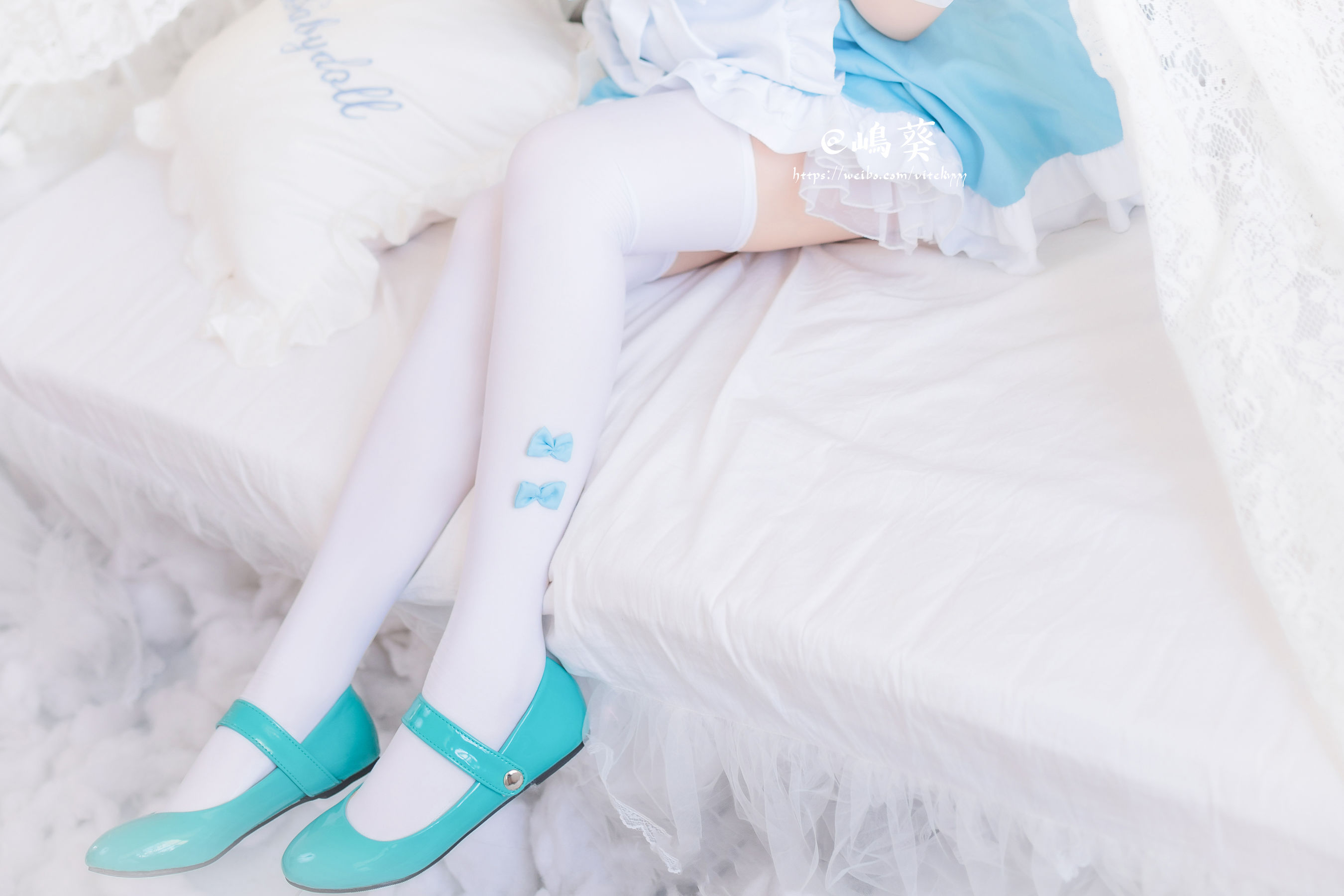 [网络美女] 网络美女 小天鹅女仆和绊爱高清手机美女壁纸2P