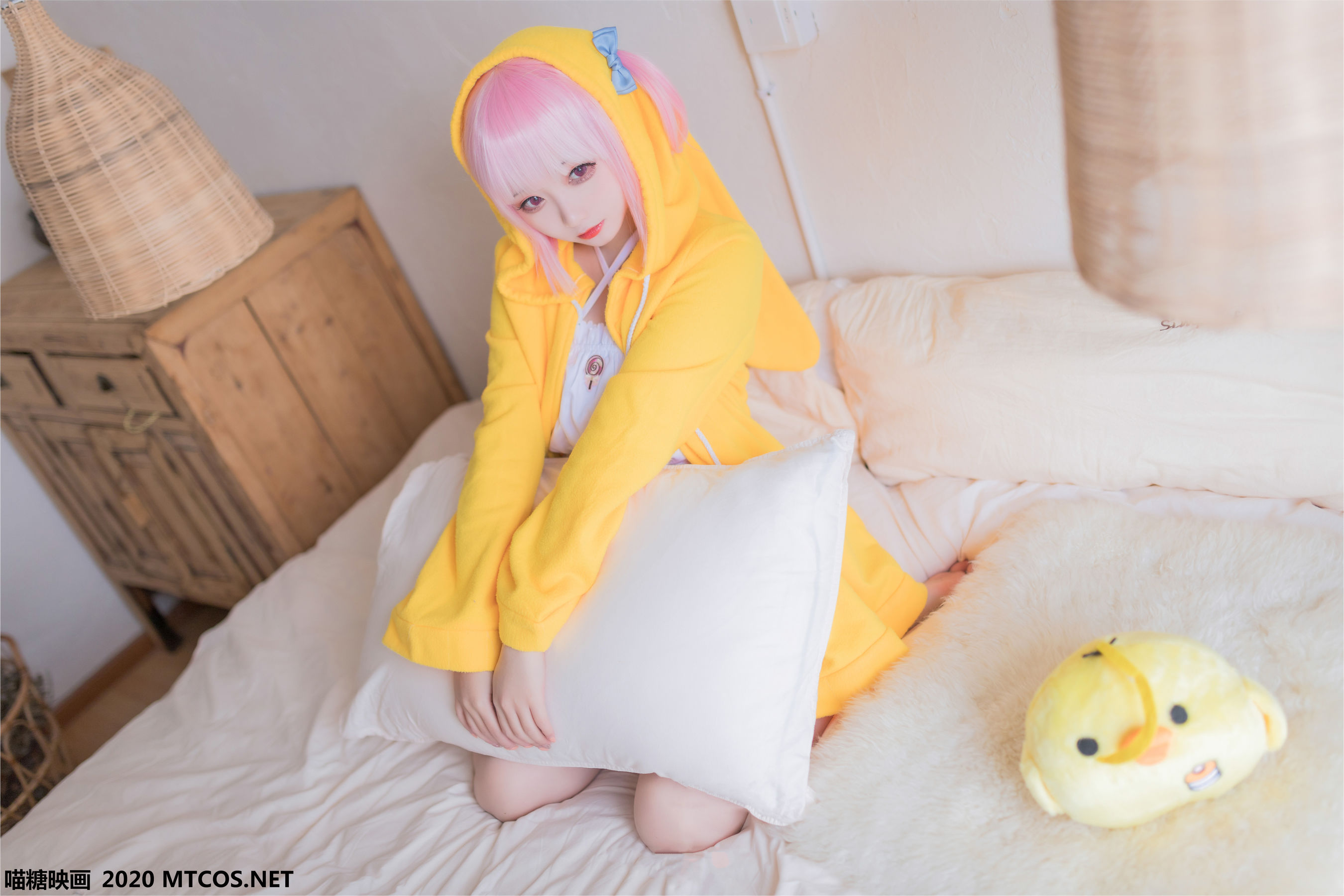 [喵糖映画] 嶋葵 贪睡的嶋葵高清手机美女壁纸7P