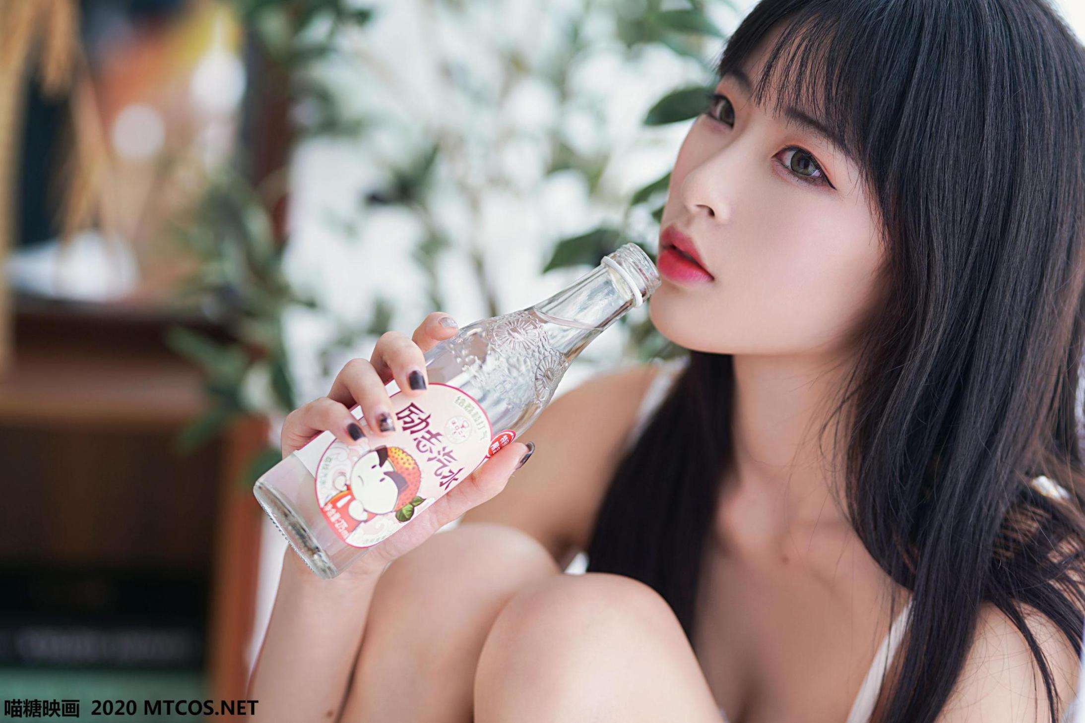 [网络美女] 网络美女 夏日清凉私房高清手机美女壁纸37P