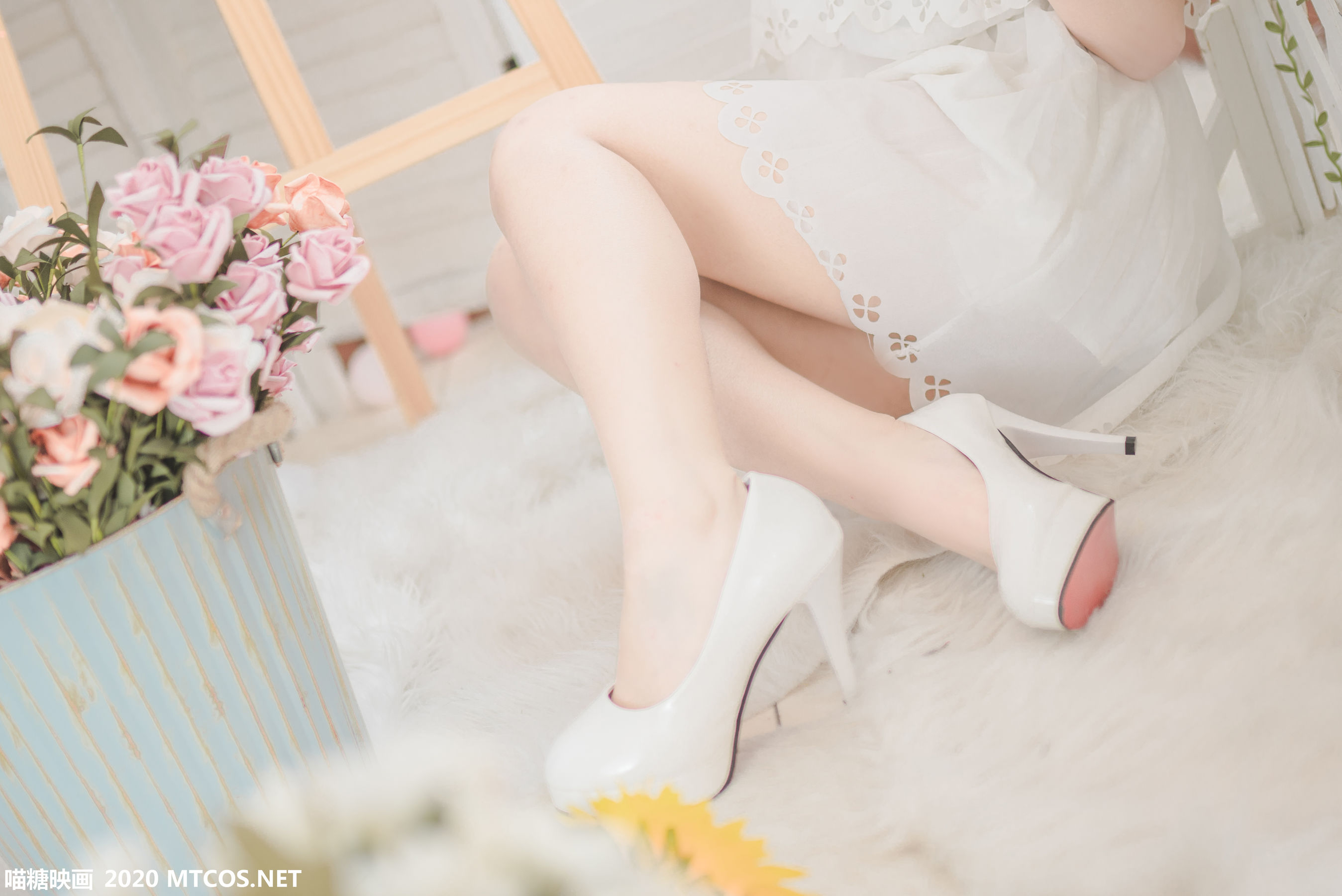 [网络美女] 网络美女 白色玛修高清手机美女壁纸31P