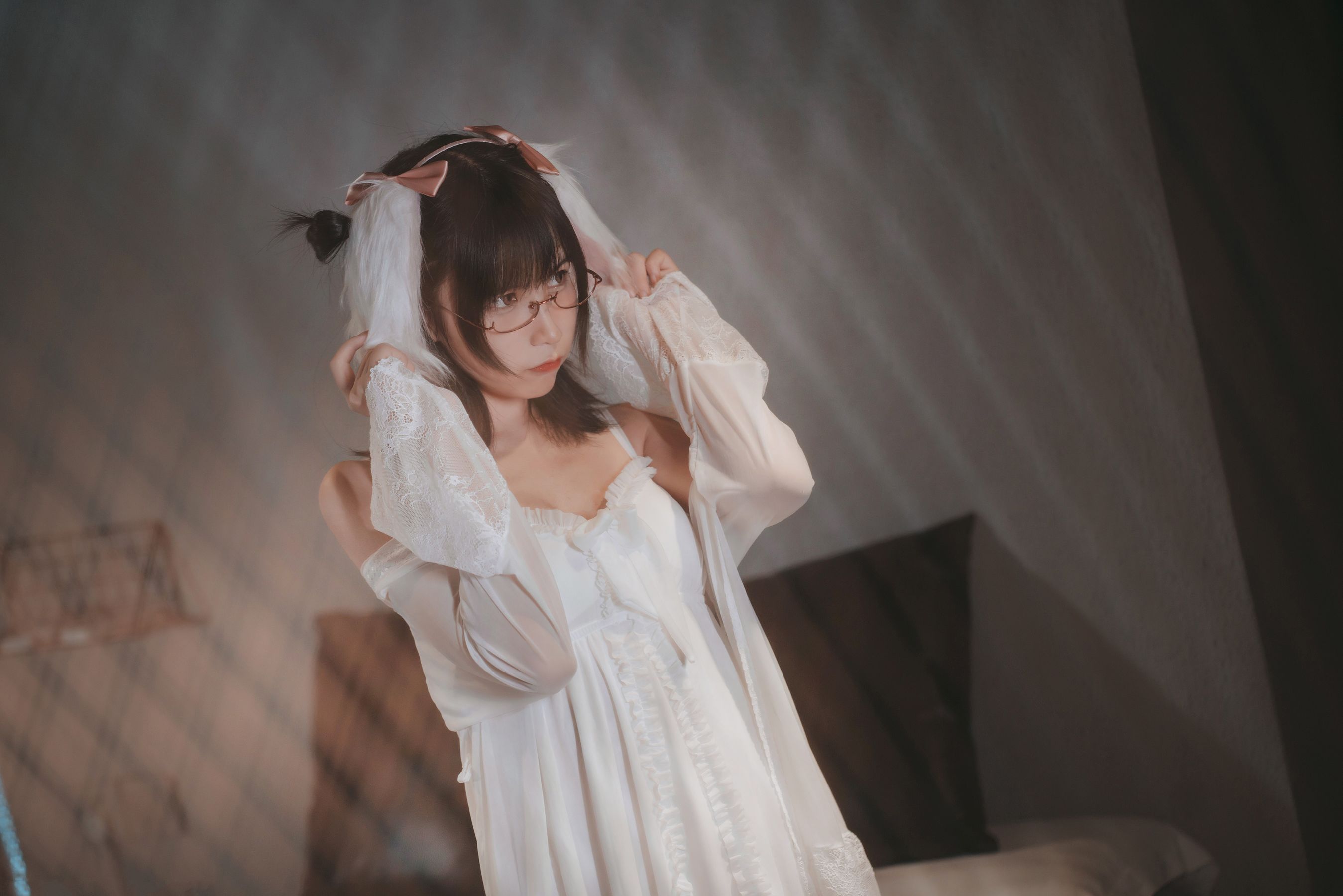 [网络美女] 逐月su 睡衣兔子高清手机美女壁纸23P