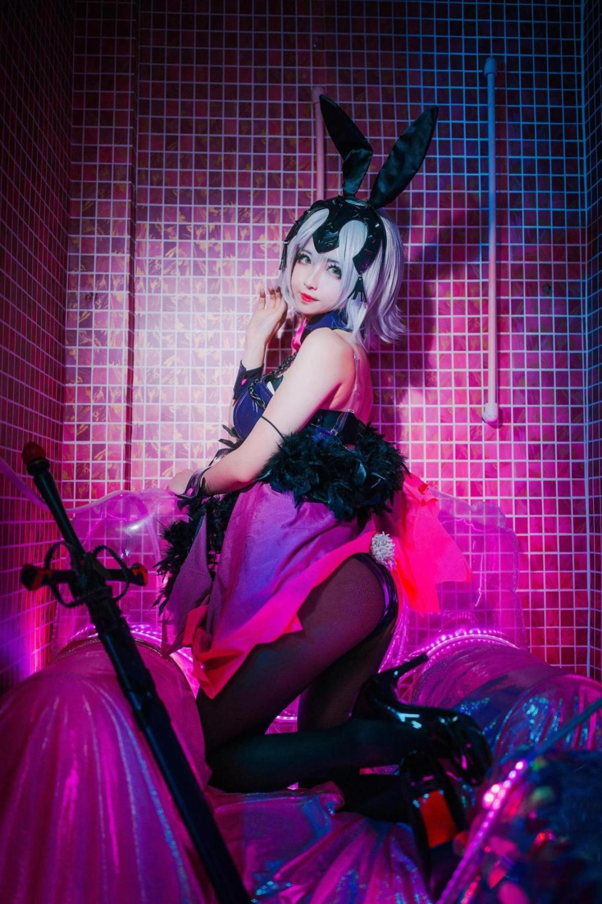 [网络美女] 凉凉子 兔女郎高清手机美女壁纸9P