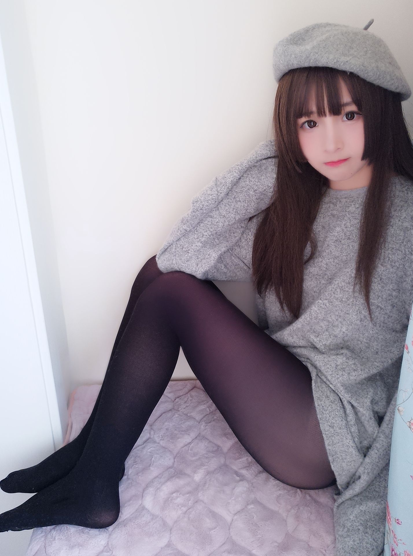 [网络美女] 古川kagura 鲨鱼画家高清手机美女壁纸3P