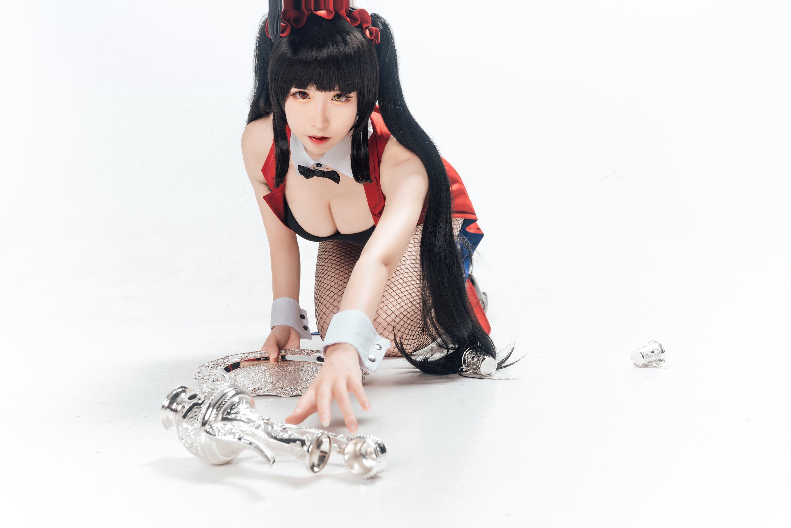 [网络美女] 爱老师_PhD 狂三 兔女郎高清手机美女壁纸8P