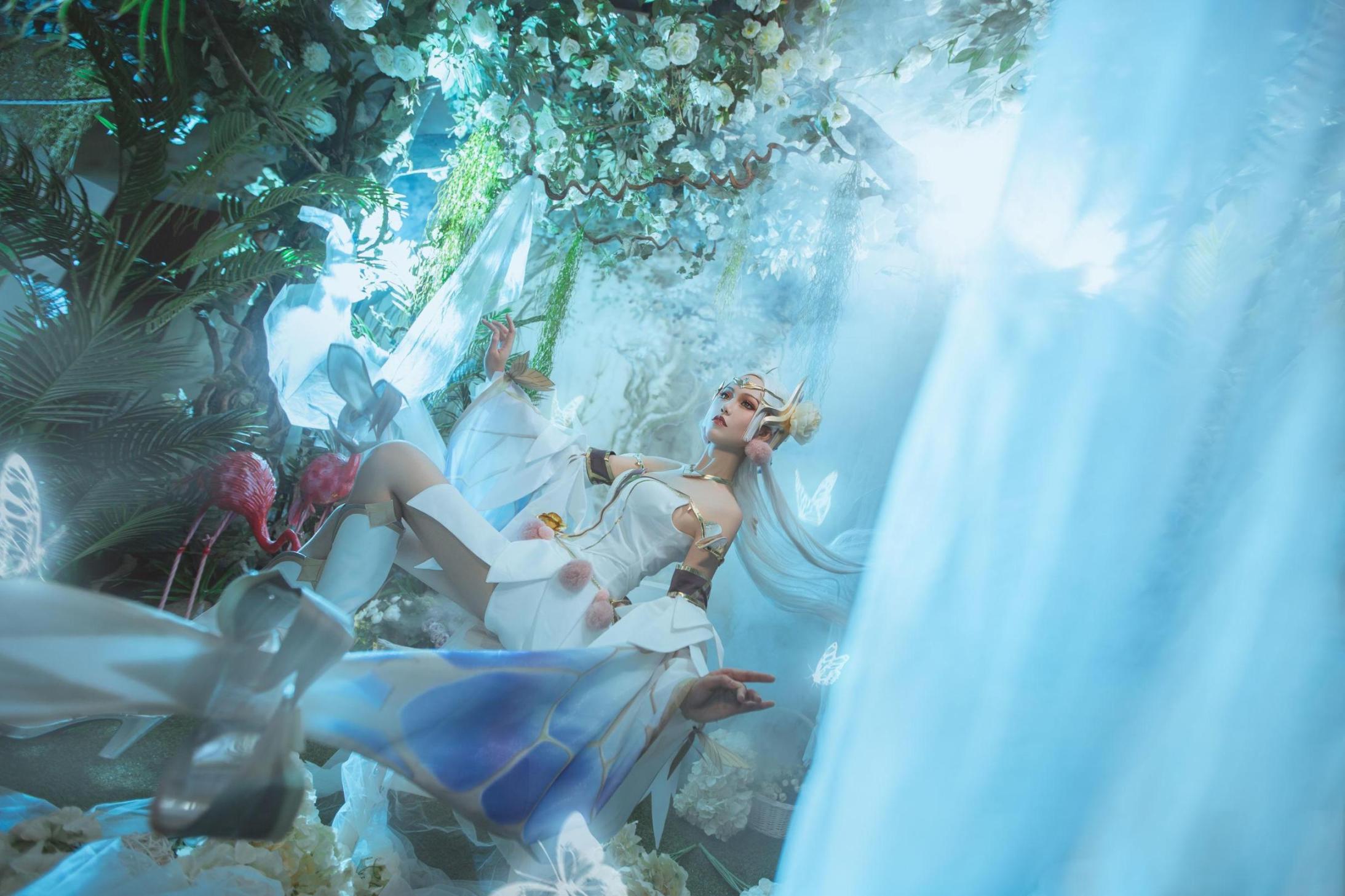 [网络美女] 戚顾儿 王者荣耀 貂蝉金色仲夏夜之梦高清手机美女壁纸2P