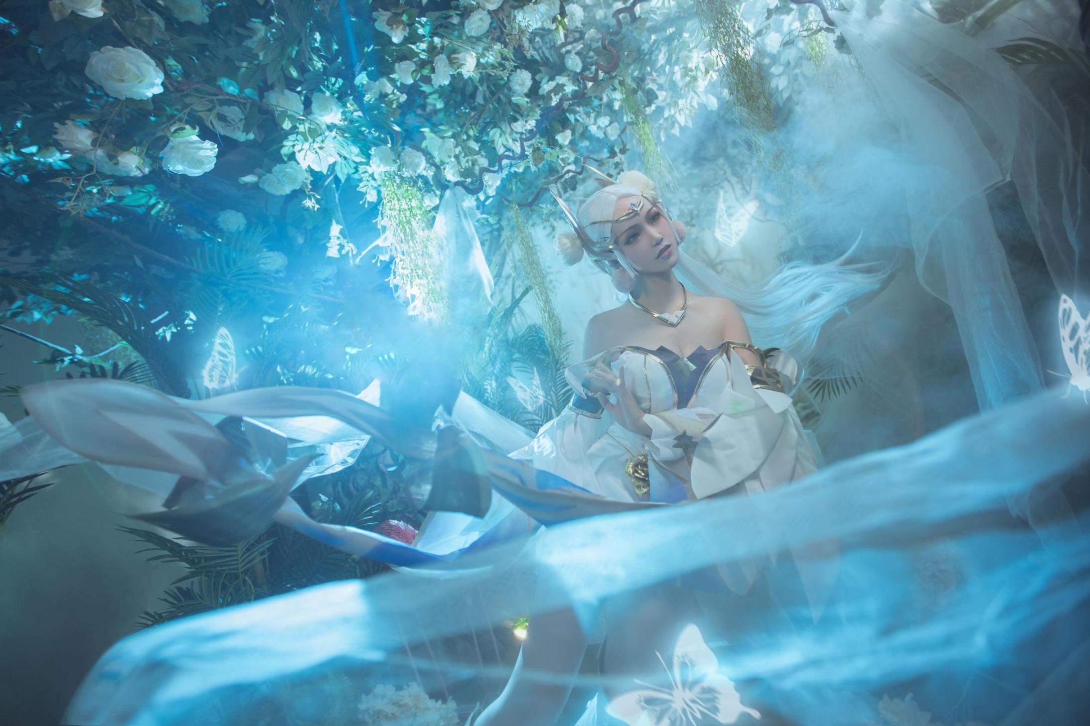 [网络美女] 戚顾儿 王者荣耀 貂蝉金色仲夏夜之梦高清手机美女壁纸12P