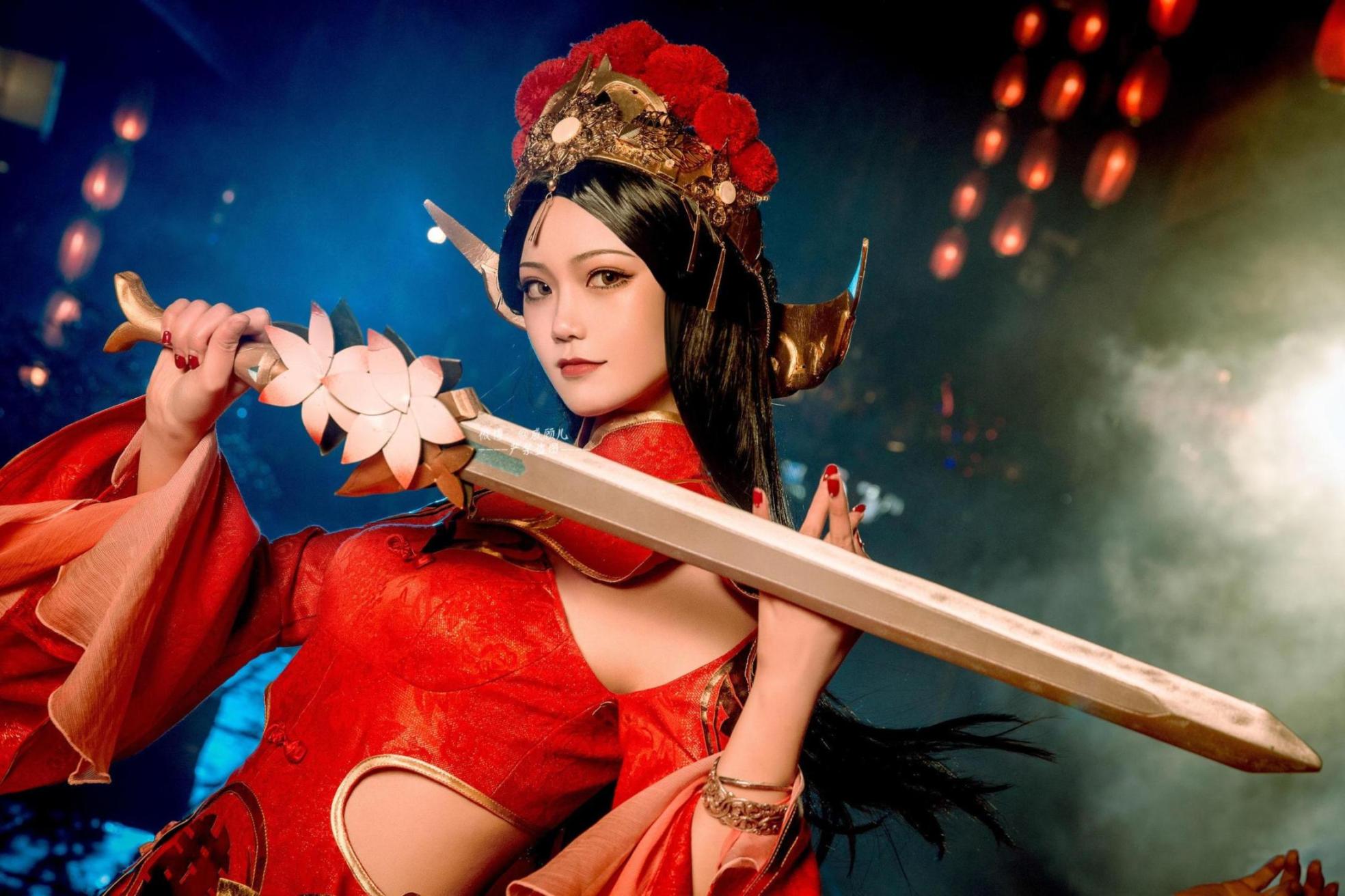 [网络美女] 戚顾儿 王者荣耀 露娜一生所爱高清手机美女壁纸4P