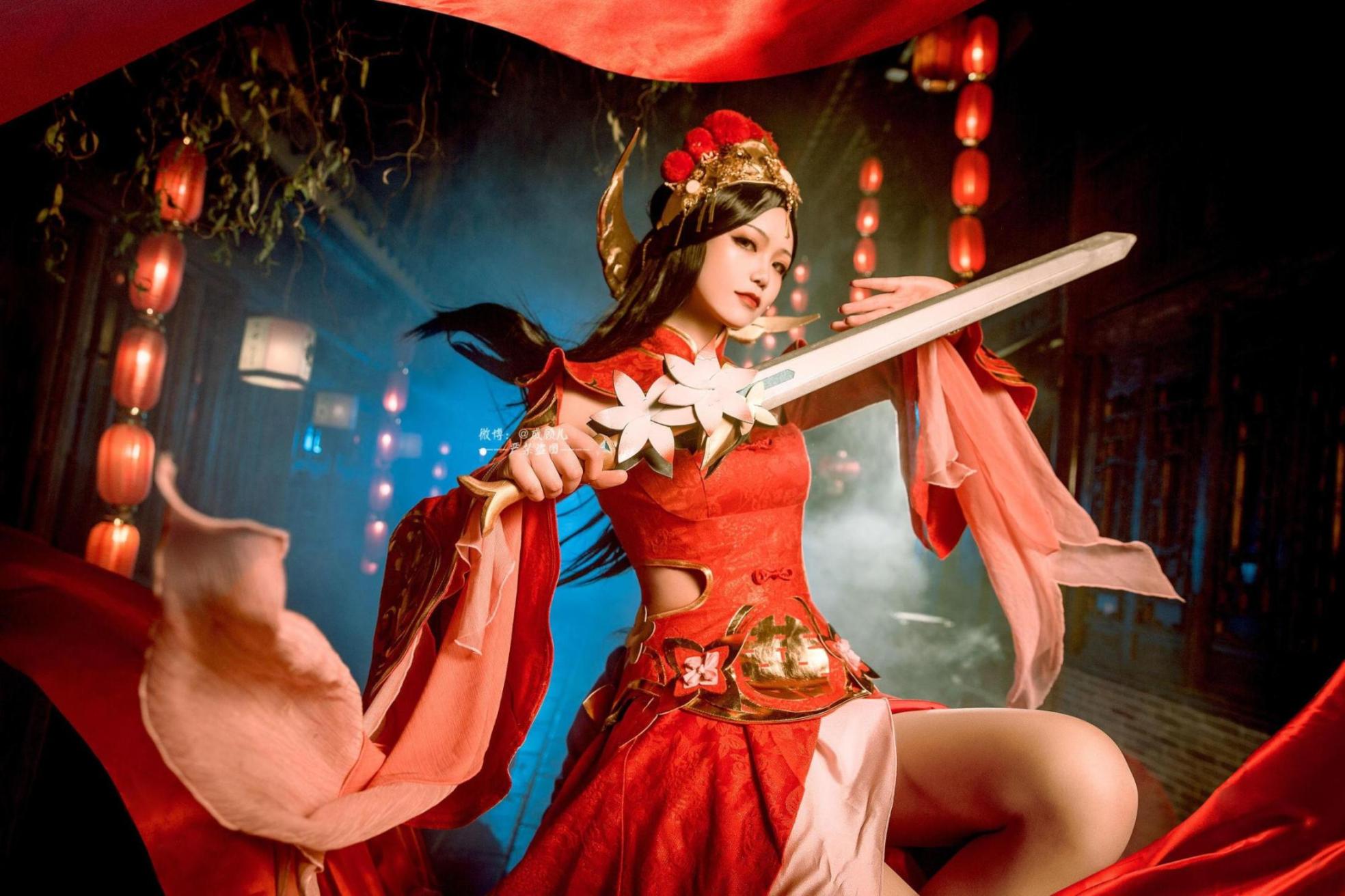 [网络美女] 戚顾儿 王者荣耀 露娜一生所爱高清手机美女壁纸13P