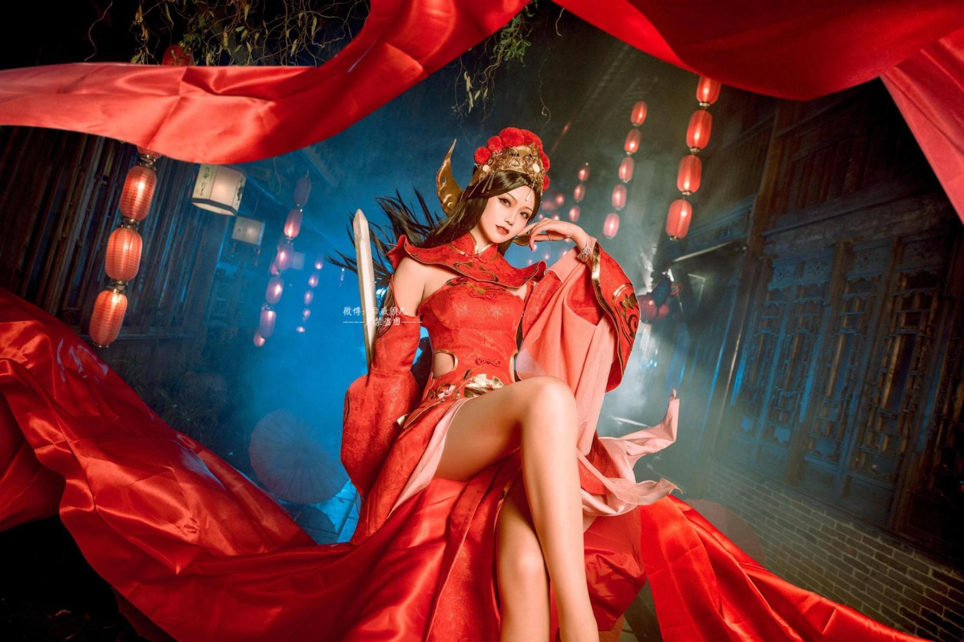 [网络美女] 戚顾儿 王者荣耀 露娜一生所爱高清手机美女壁纸12P