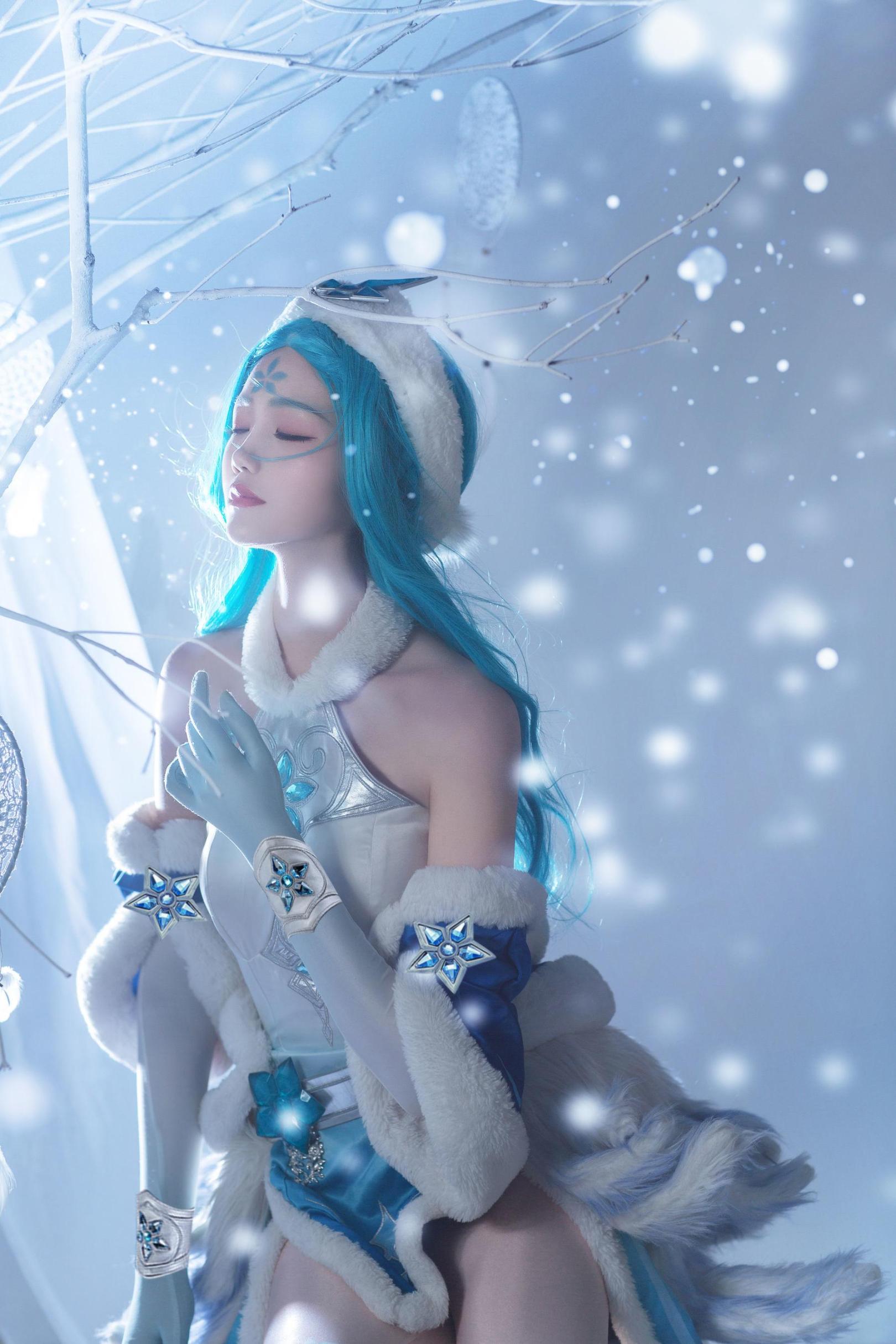 [网络美女] 戚顾儿 王者荣耀 王昭君高清手机美女壁纸14P