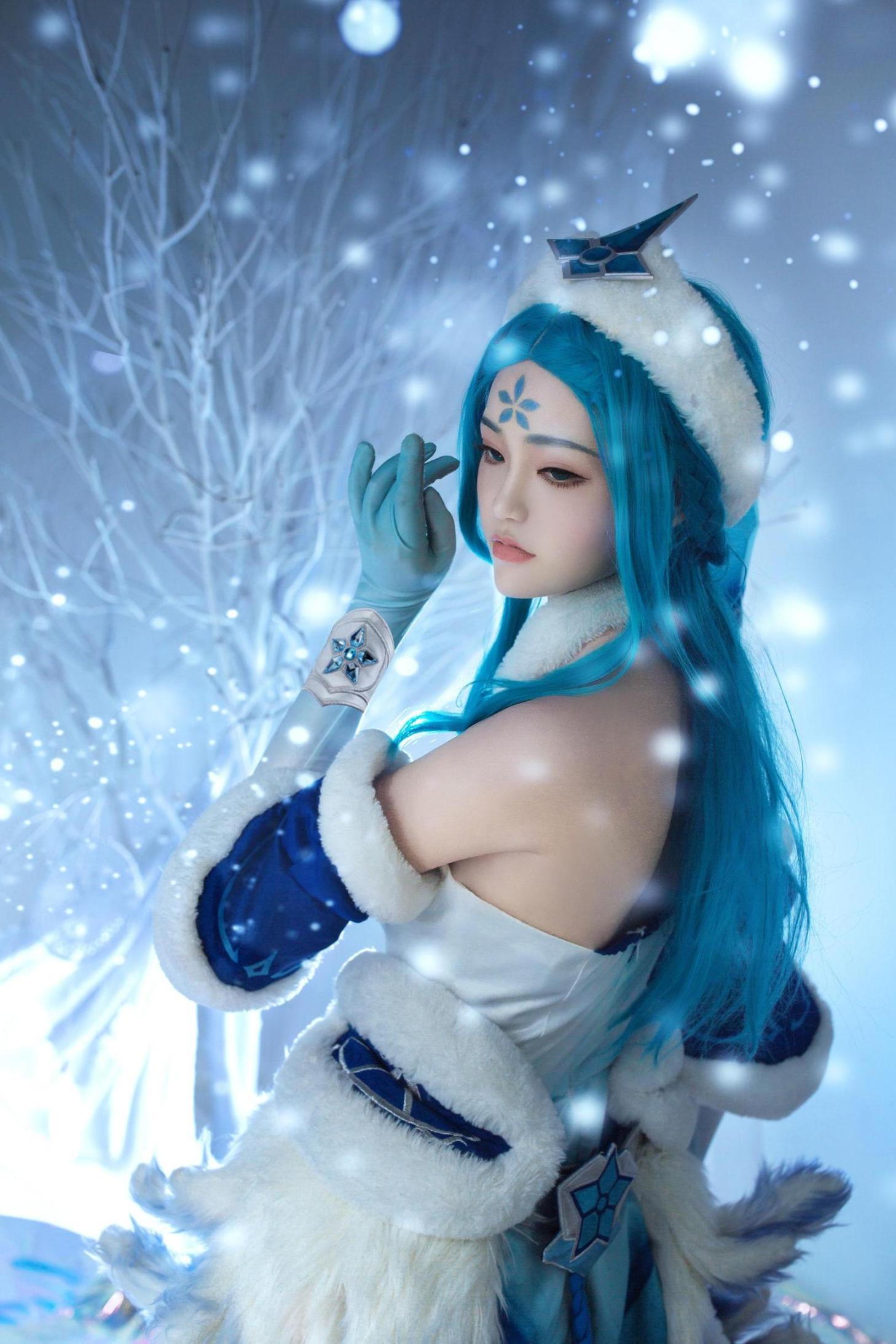 [网络美女] 戚顾儿 王者荣耀 王昭君高清手机美女壁纸9P