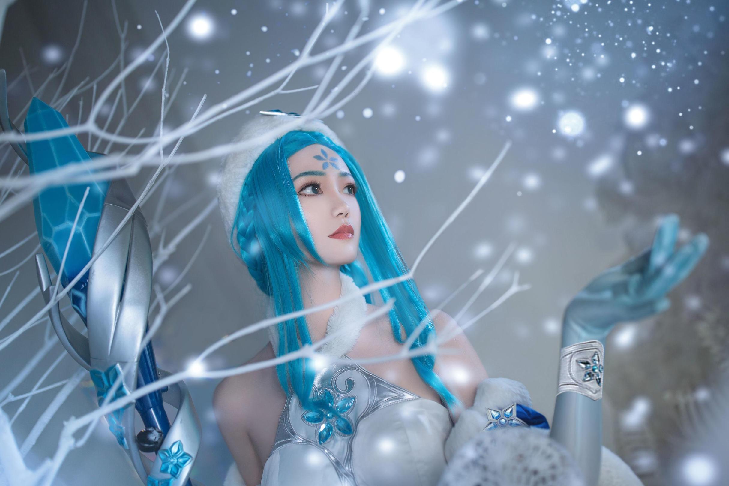 [网络美女] 戚顾儿 王者荣耀 王昭君高清手机美女壁纸13P