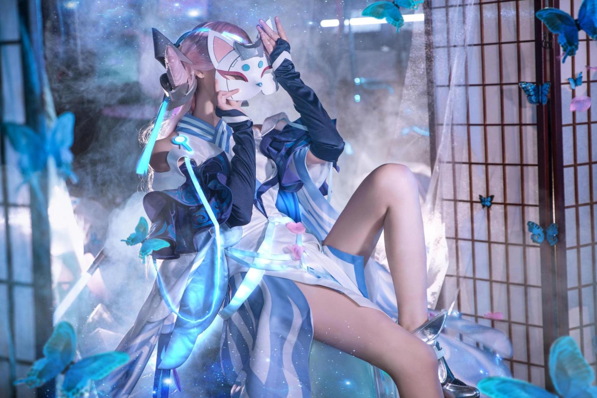 [网络美女] 戚顾儿 王者荣耀 貂蝉高清手机美女壁纸4P