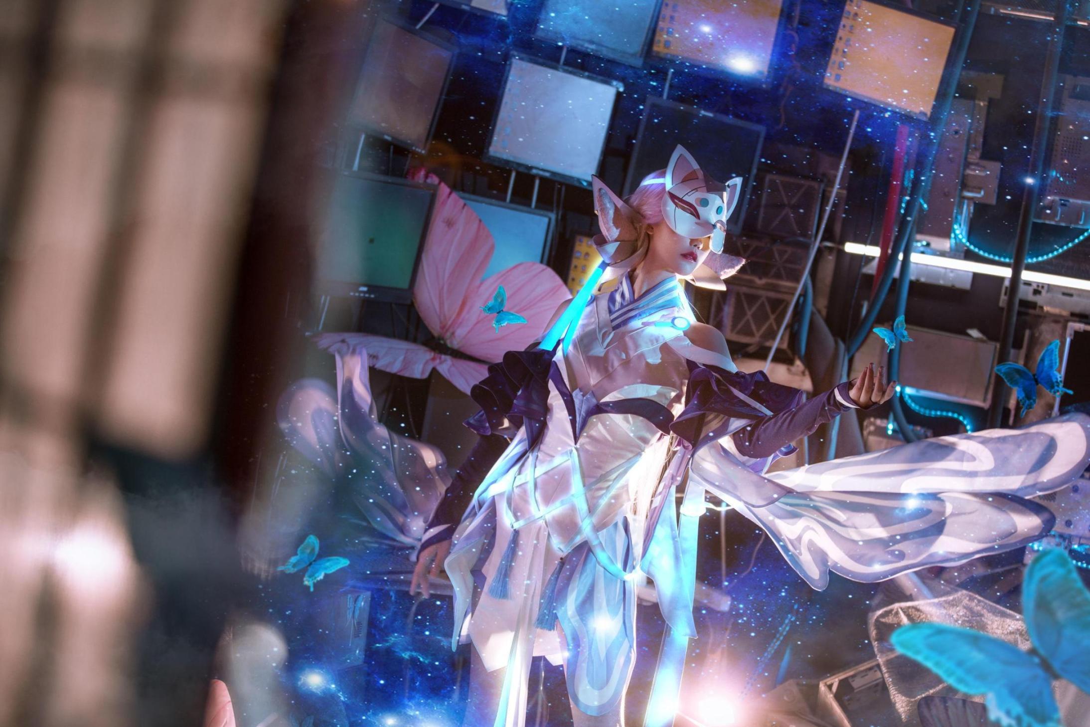 [网络美女] 戚顾儿 王者荣耀 貂蝉高清手机美女壁纸11P