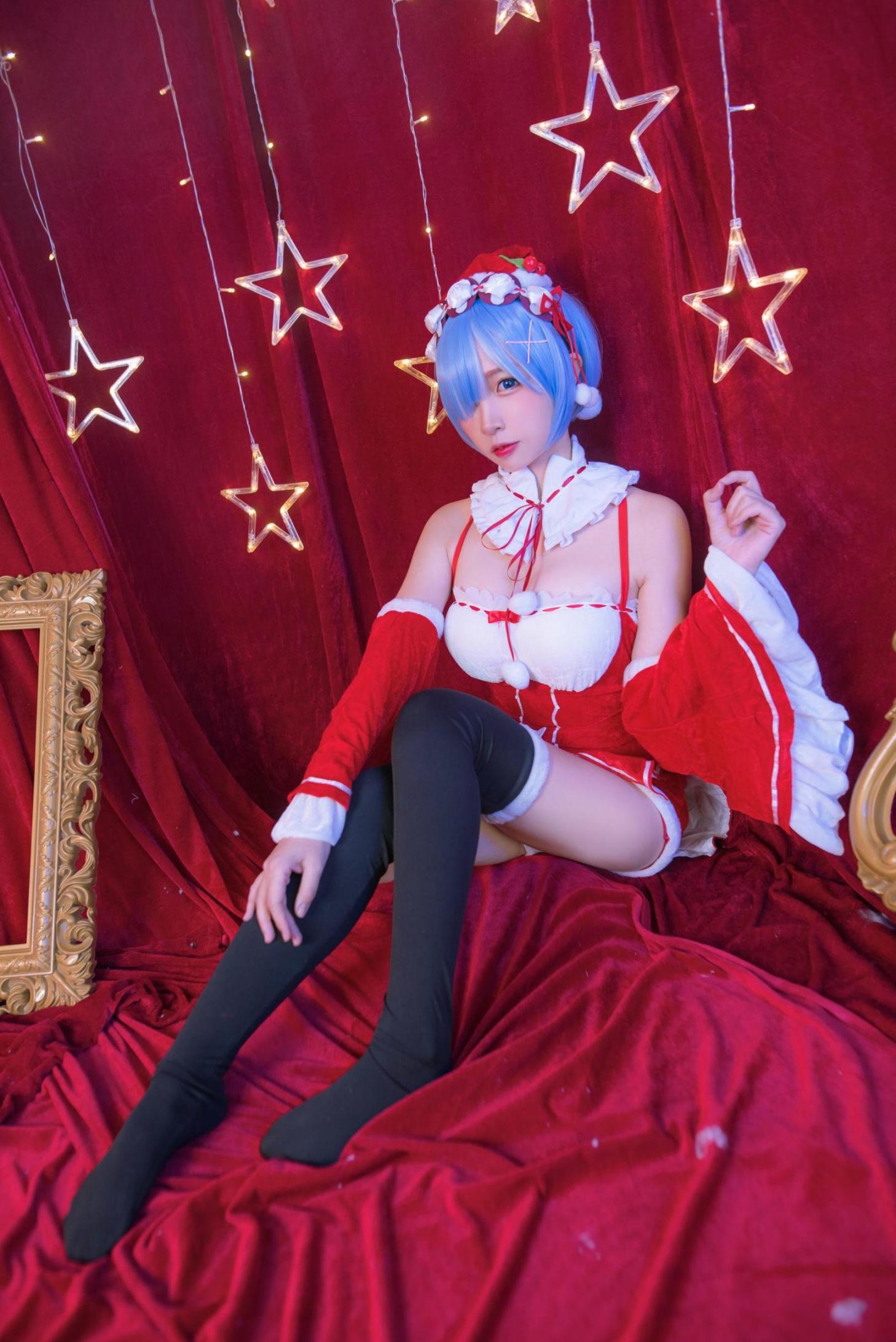 [网络美女] 二佐Nisa 雷姆圣诞高清手机美女壁纸28P