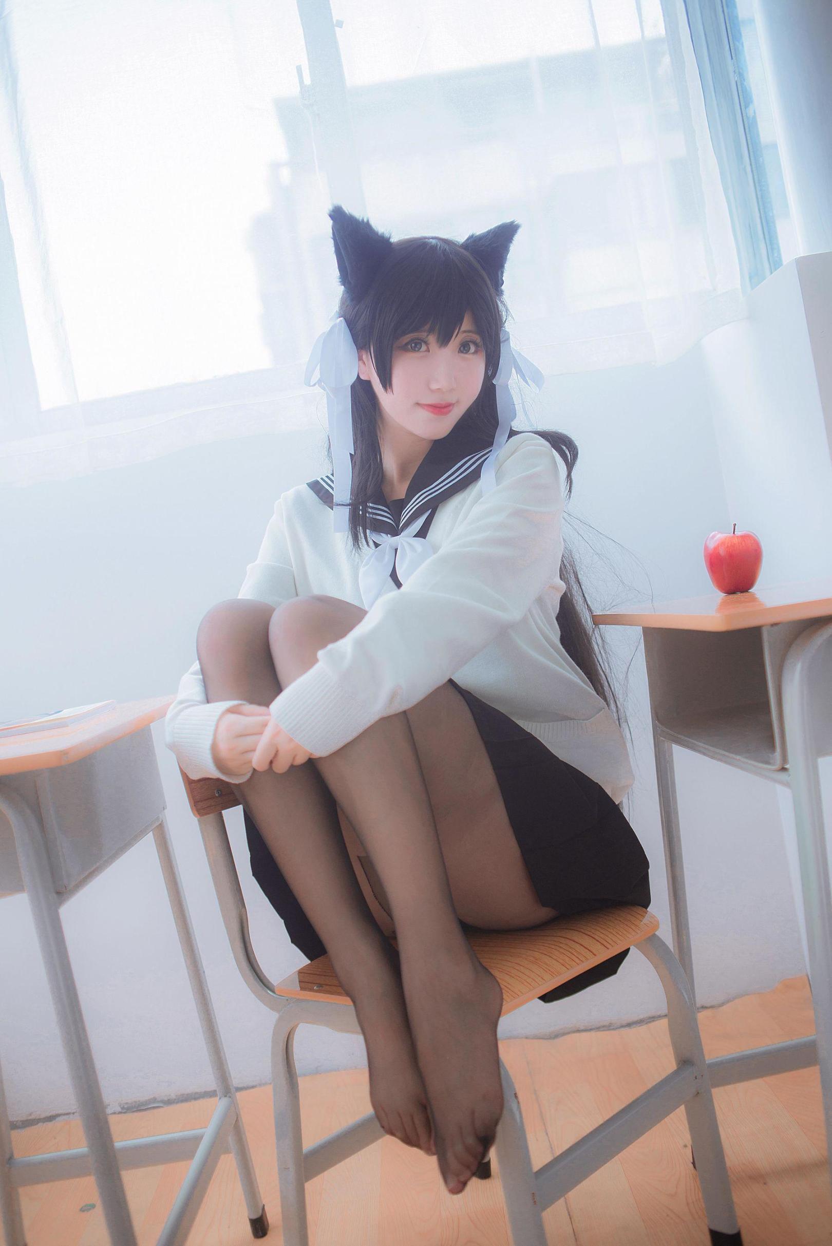 [网络美女] 黑川 獒犬制服 高清写真套图