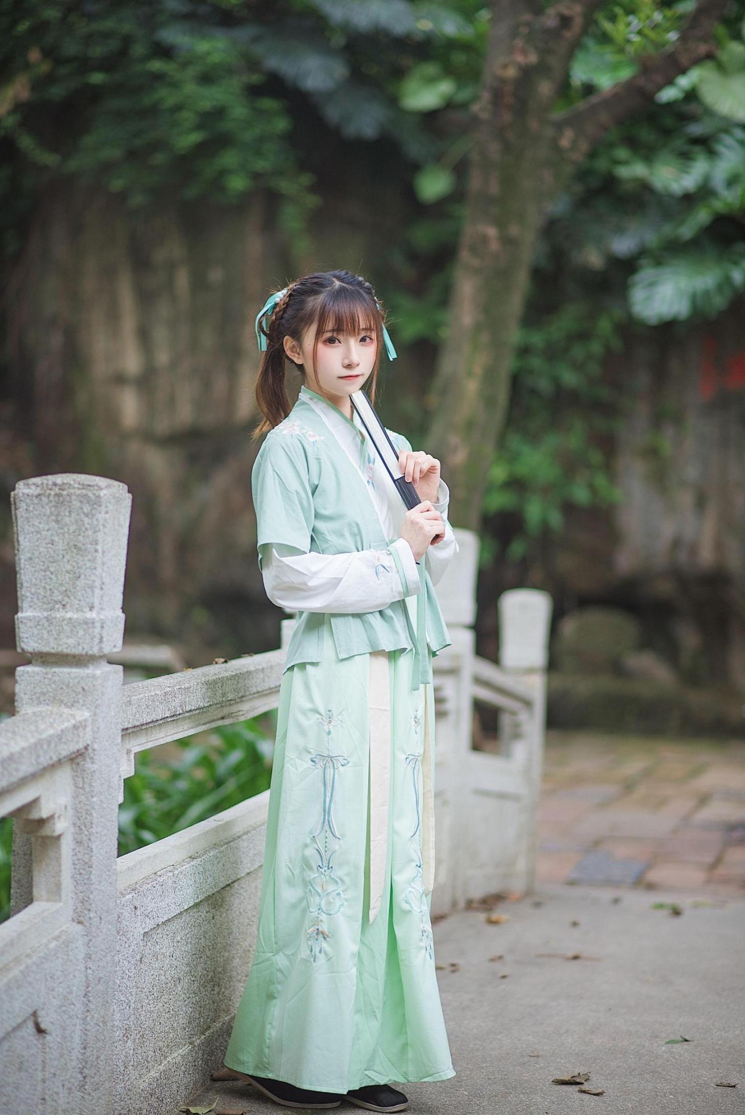 [网络美女] 绮太郎 娉娉袅袅十三余，豆蔻年华二月初高清手机美女壁纸17P