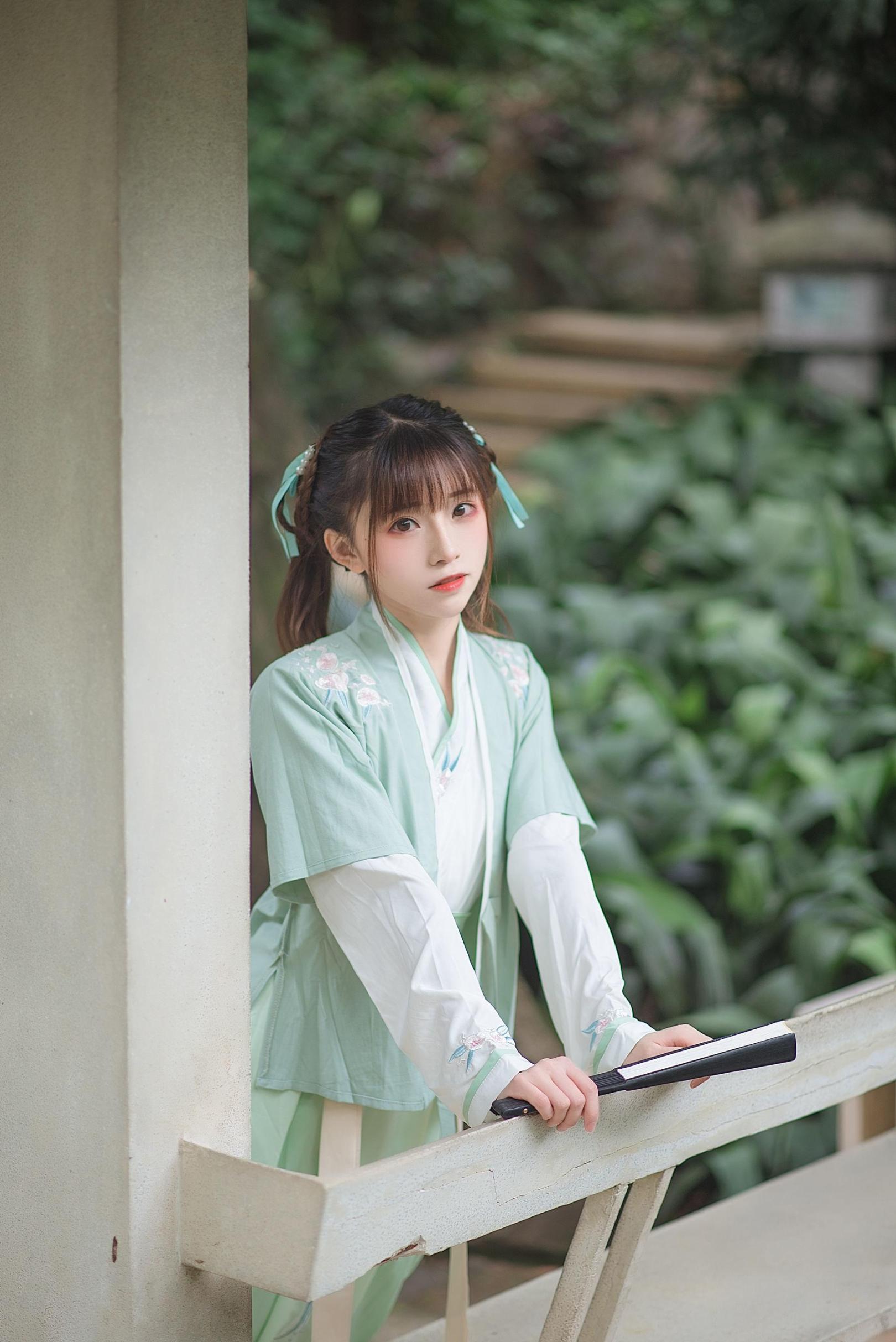 [网络美女] 绮太郎 娉娉袅袅十三余，豆蔻年华二月初高清手机美女壁纸6P