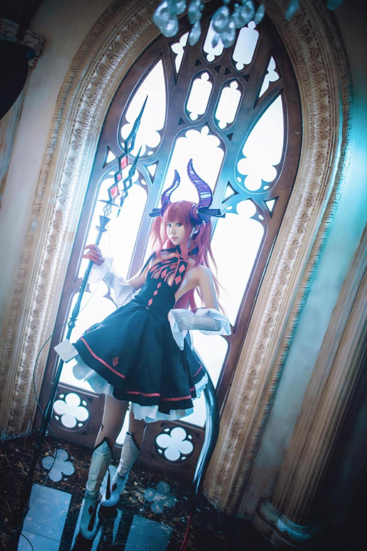 [网络美女] 镜酱 龙娘高清手机美女壁纸4P