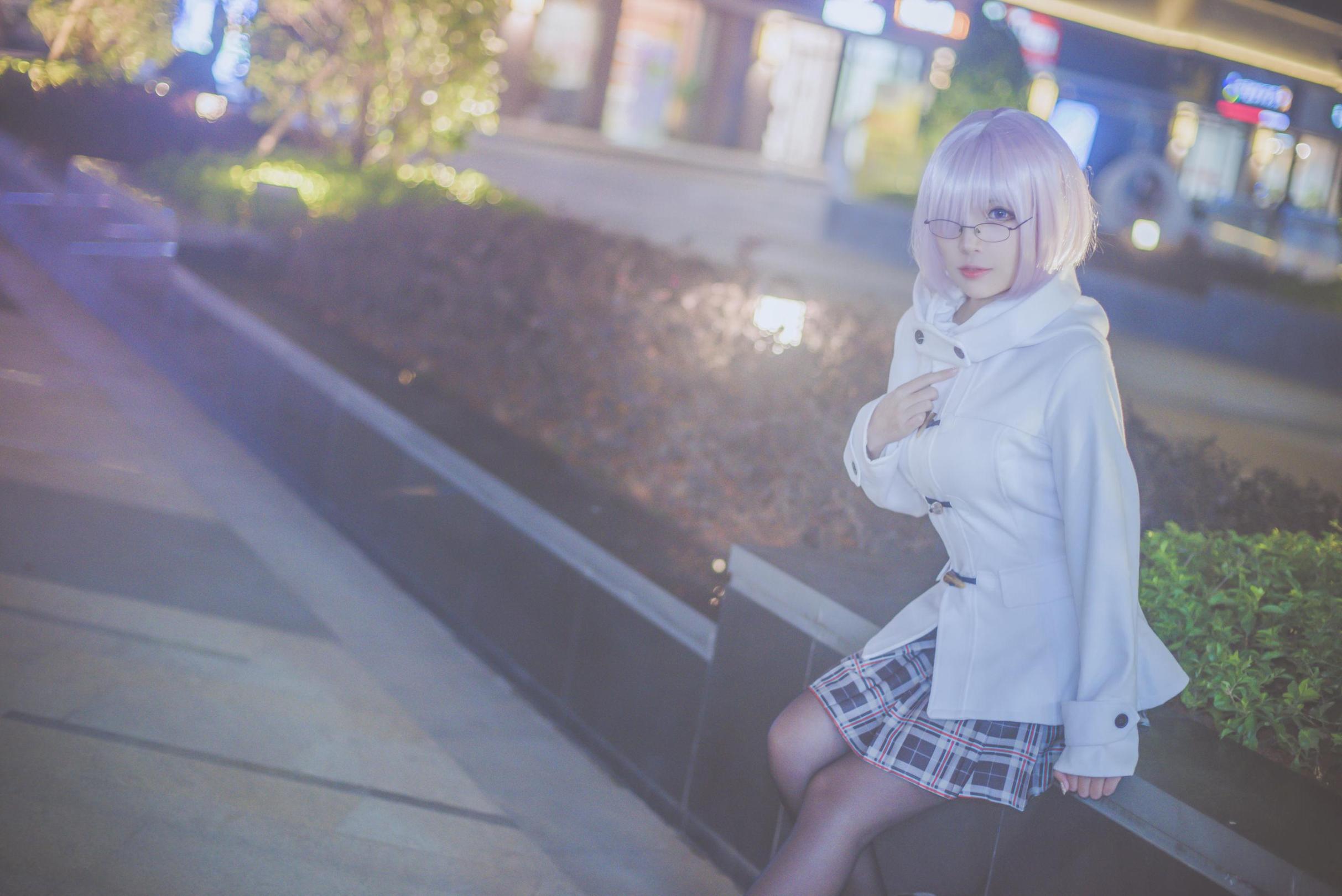 [网络美女] 二佐Nisa 玛修外拍高清手机美女壁纸7P