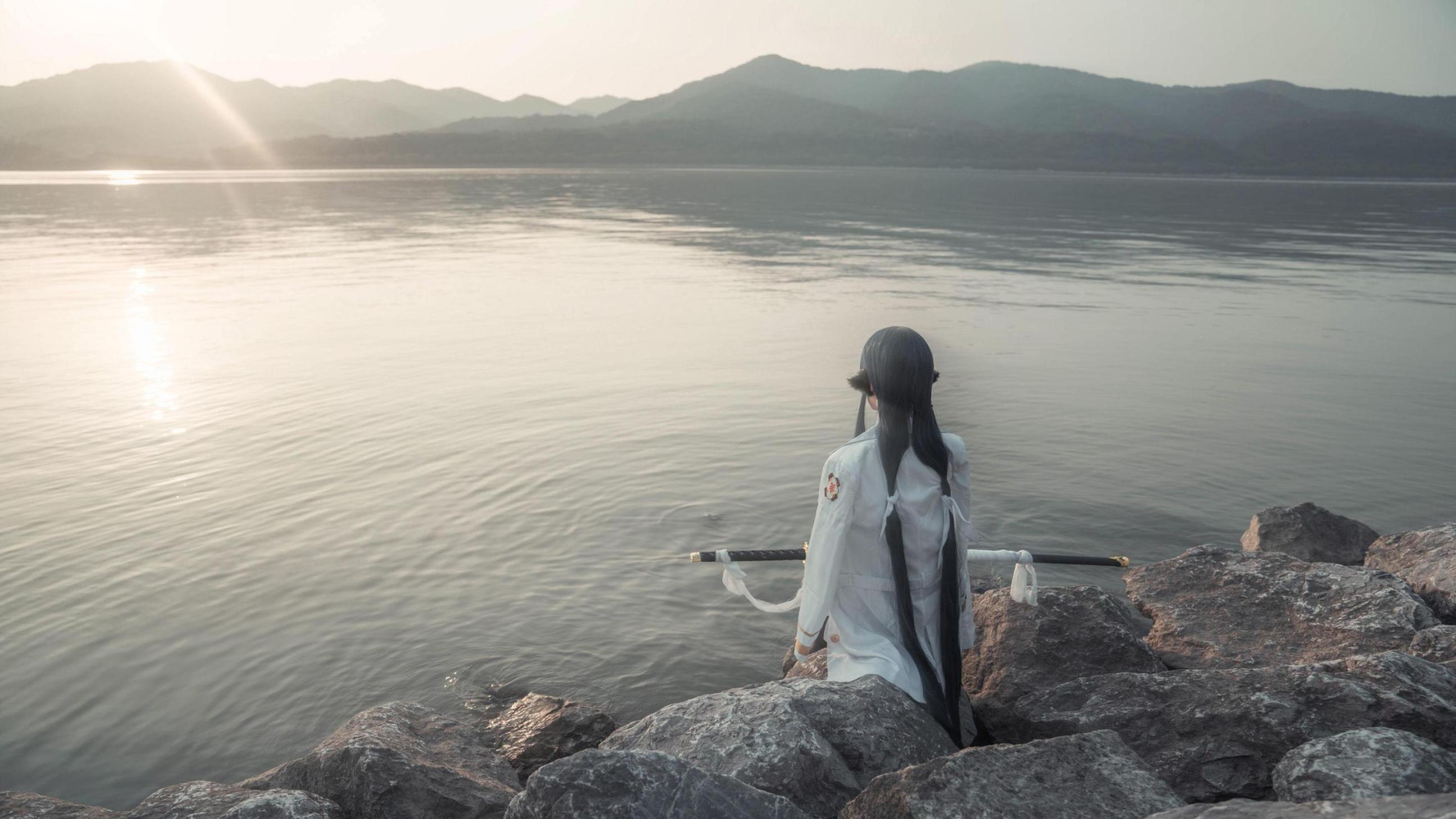 [网络美女] 爱老师_PhD 碧蓝航线 吾妻高清手机美女壁纸2P