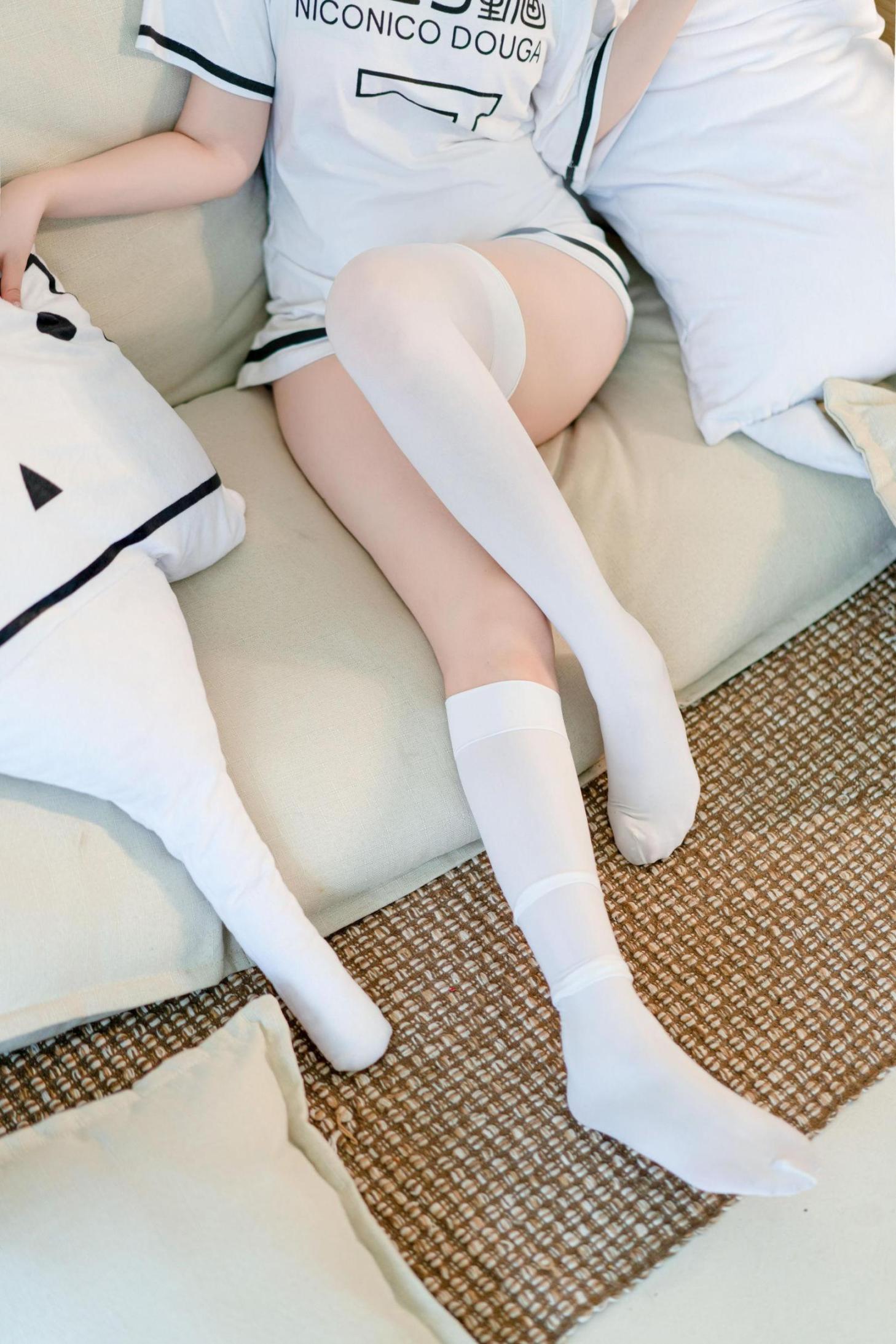 [网络美女] 蠢沫沫 碧蓝航线高清手机美女壁纸31P