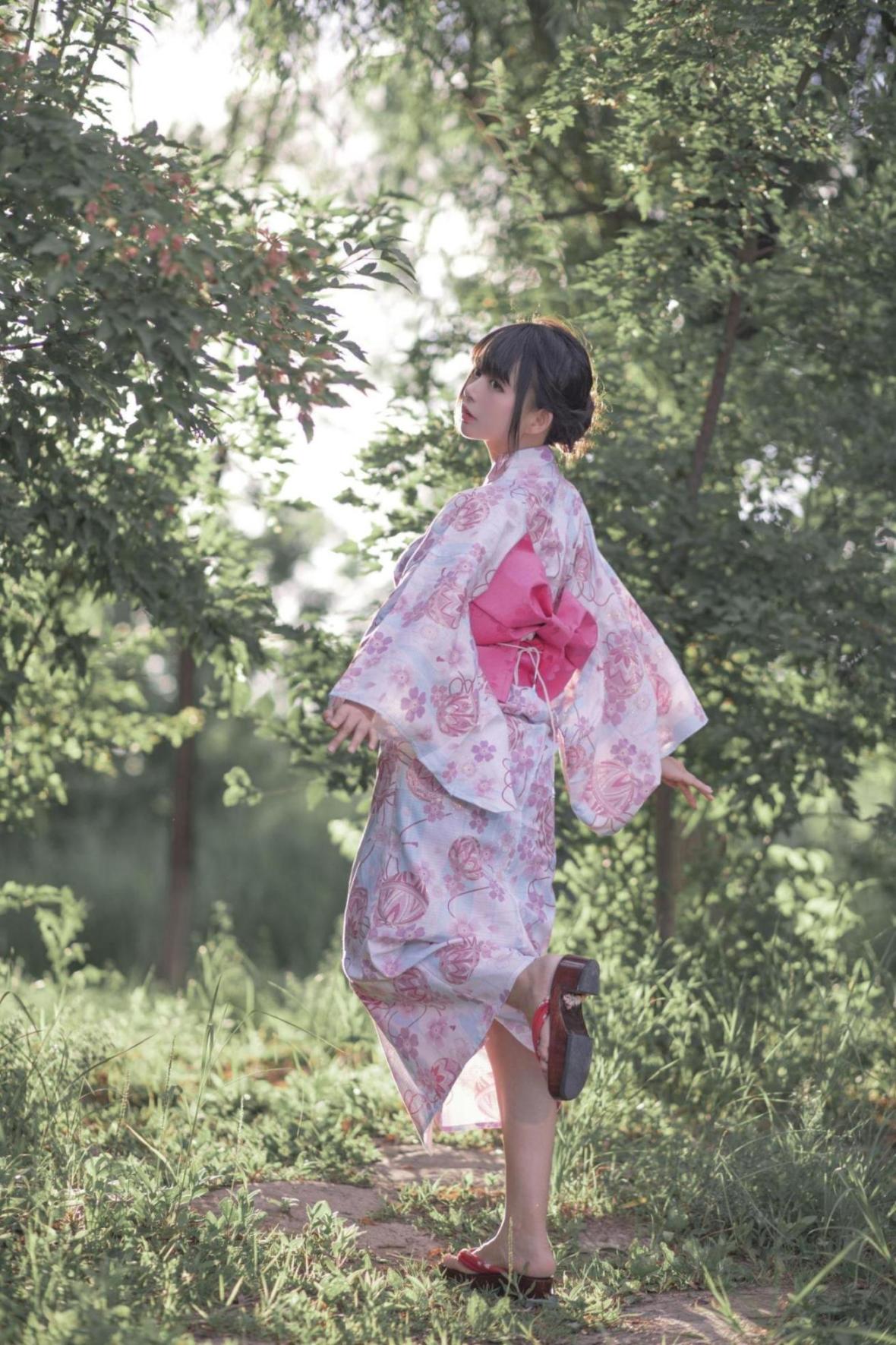 [网络美女] 黑猫猫OvO 和服超进化 高清手机美女壁纸