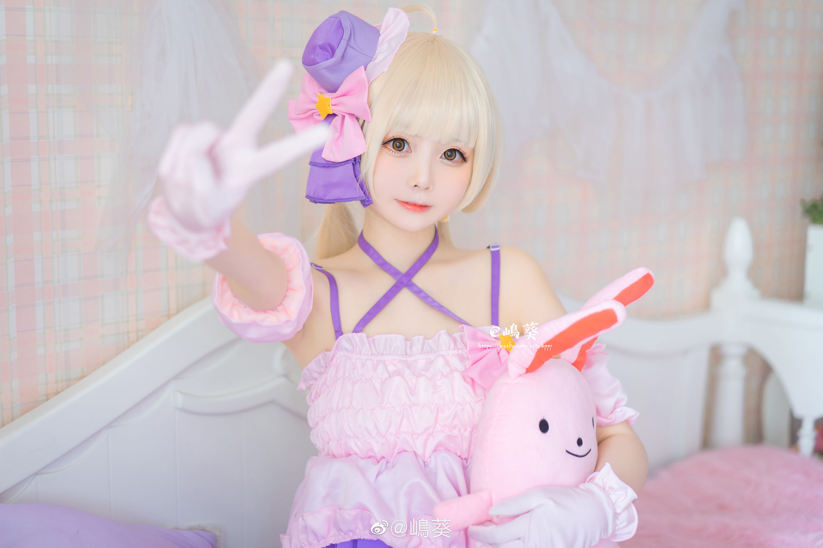 [喵糖映画] 嶋葵 双叶杏打歌服高清手机美女壁纸6P