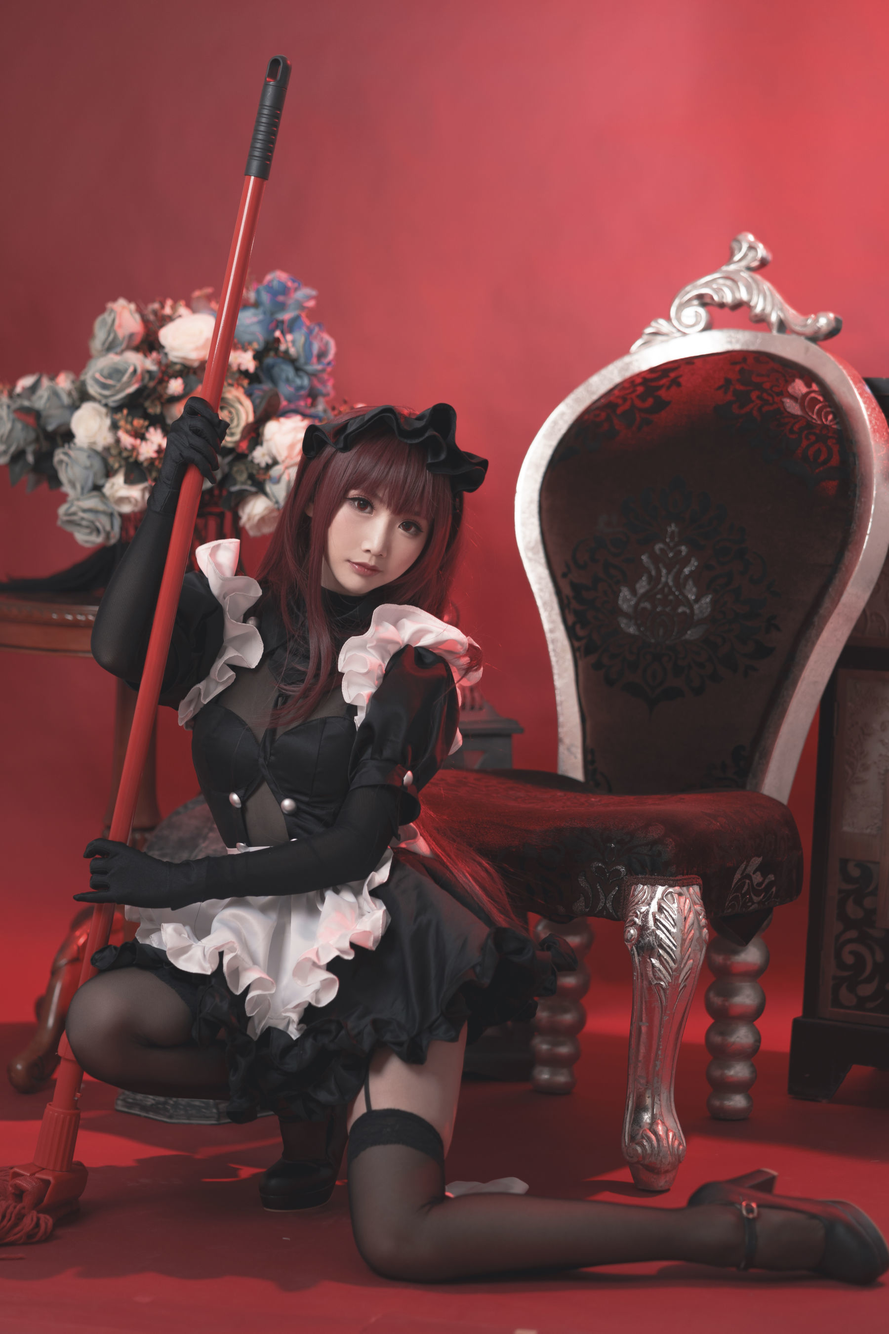 [网络美女] 面饼仙儿 斯卡哈女仆高清手机美女壁纸10P