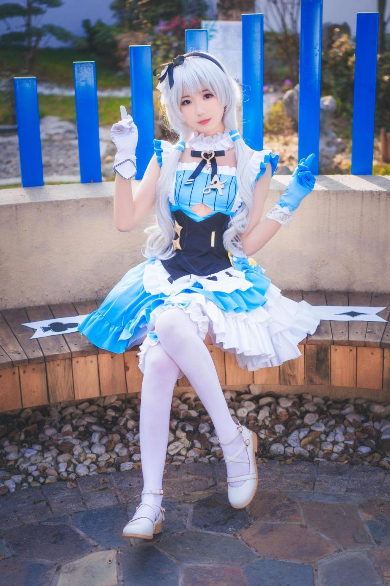 [网络美女] 弥音音ww 德丽莎高清手机美女壁纸10P