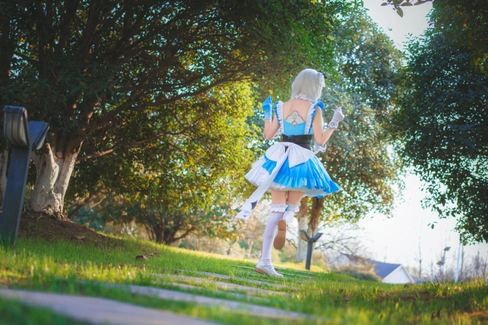 [网络美女] 弥音音ww 德丽莎高清手机美女壁纸8P