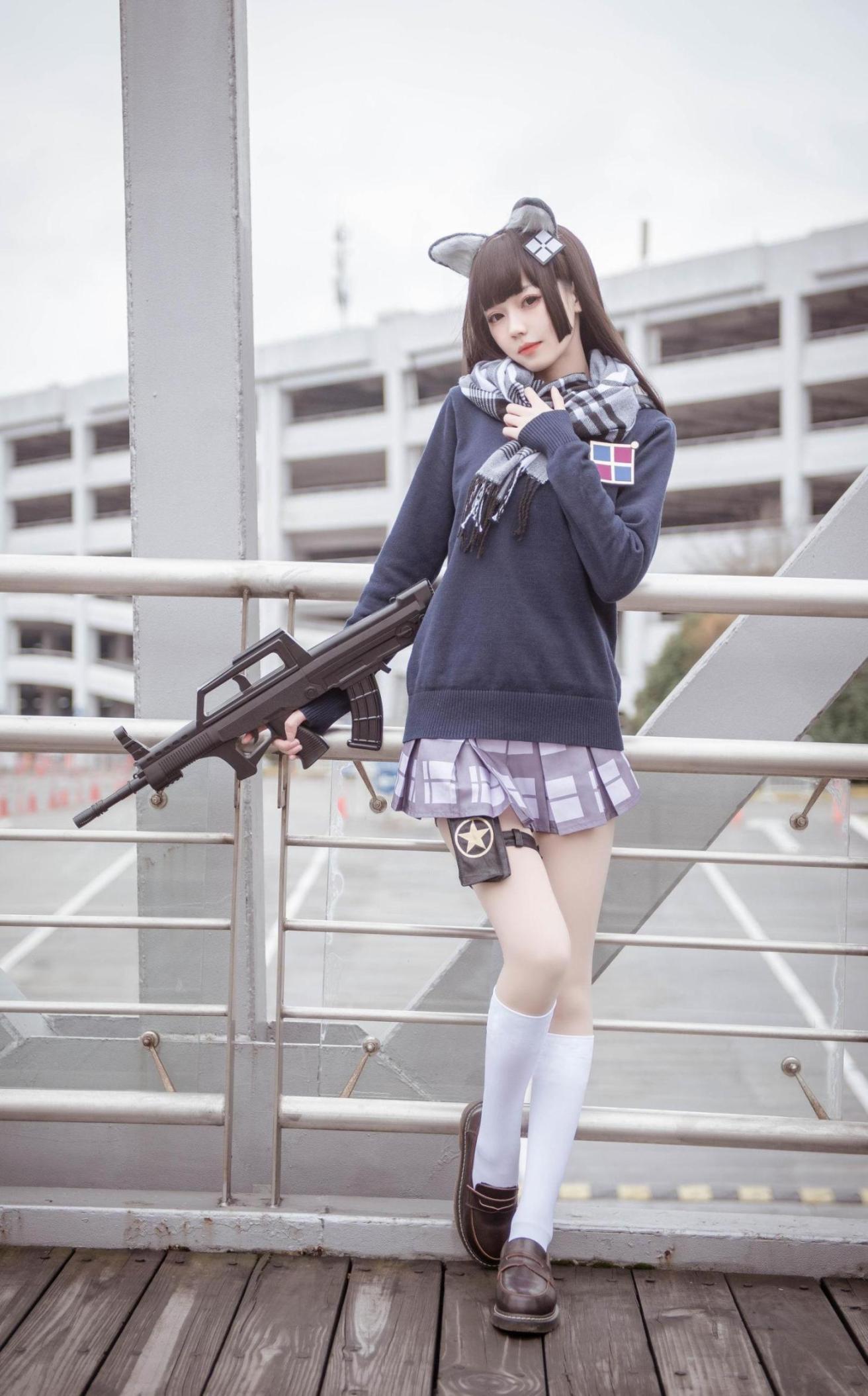 [网络美女] 你的负卿 95制服 高清手机美女壁纸