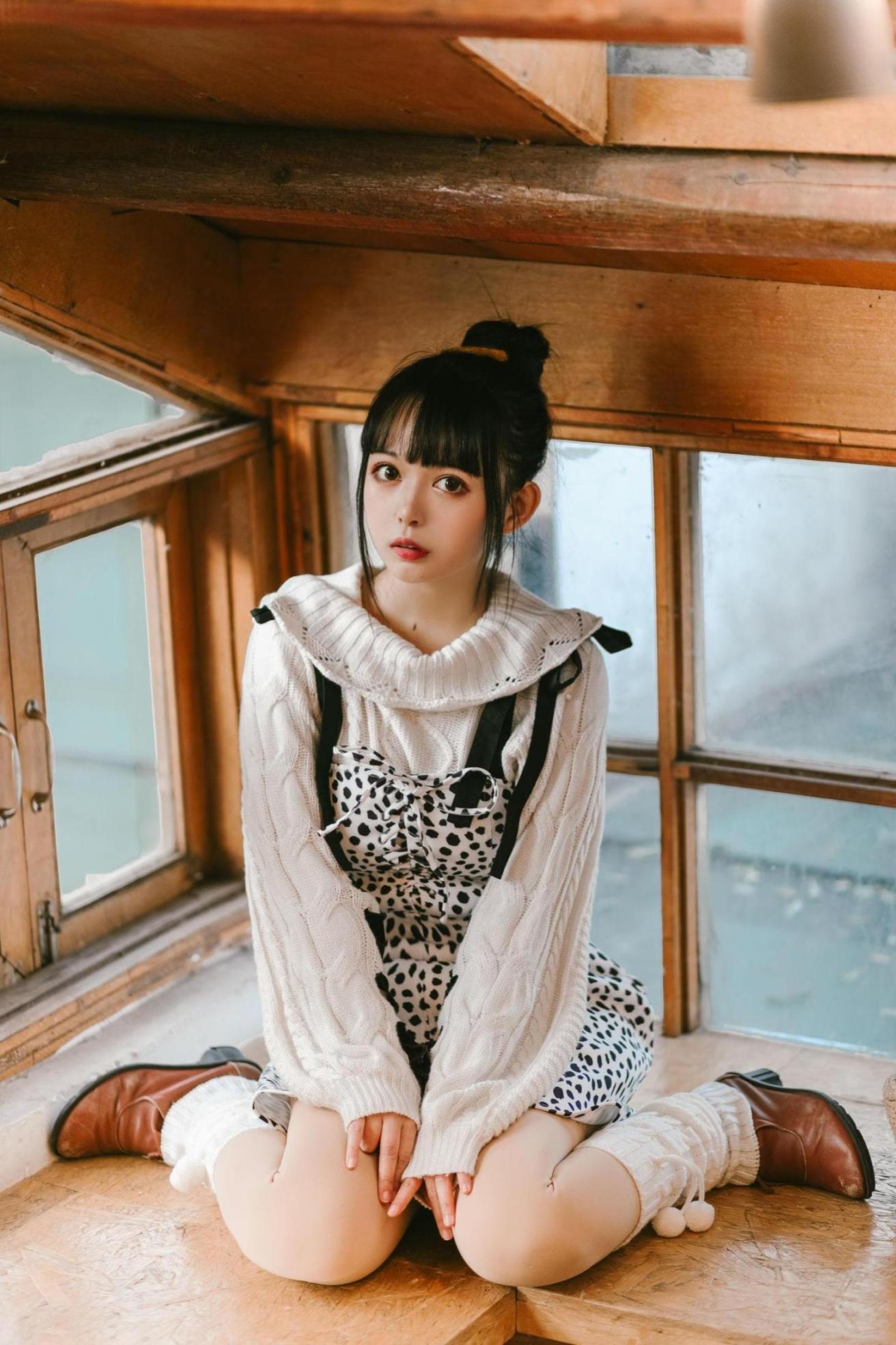 [网络美女] 黑猫猫OvO 少女心事高清手机美女壁纸19P