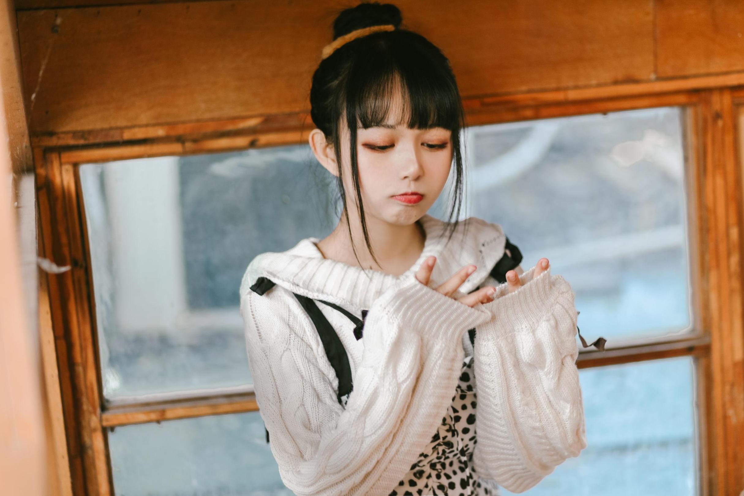 [网络美女] 黑猫猫OvO 少女心事高清手机美女壁纸15P