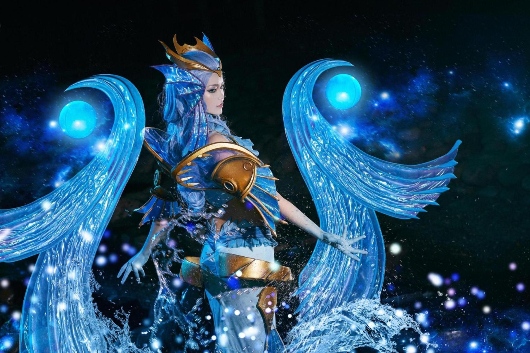 [网络美女] 戚顾儿 王者荣耀 武则天海洋之心高清手机美女壁纸2P