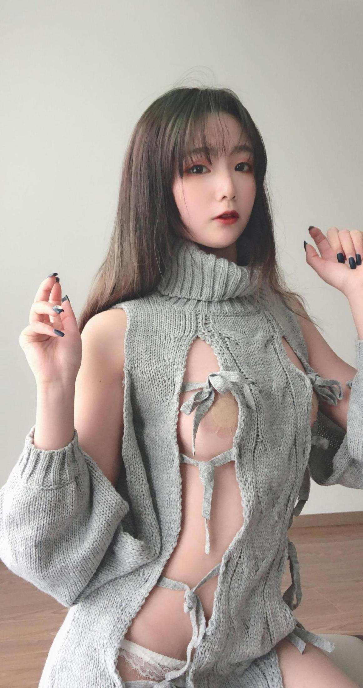 [网络美女] 是青水 露背毛衣 高清手机美女壁纸