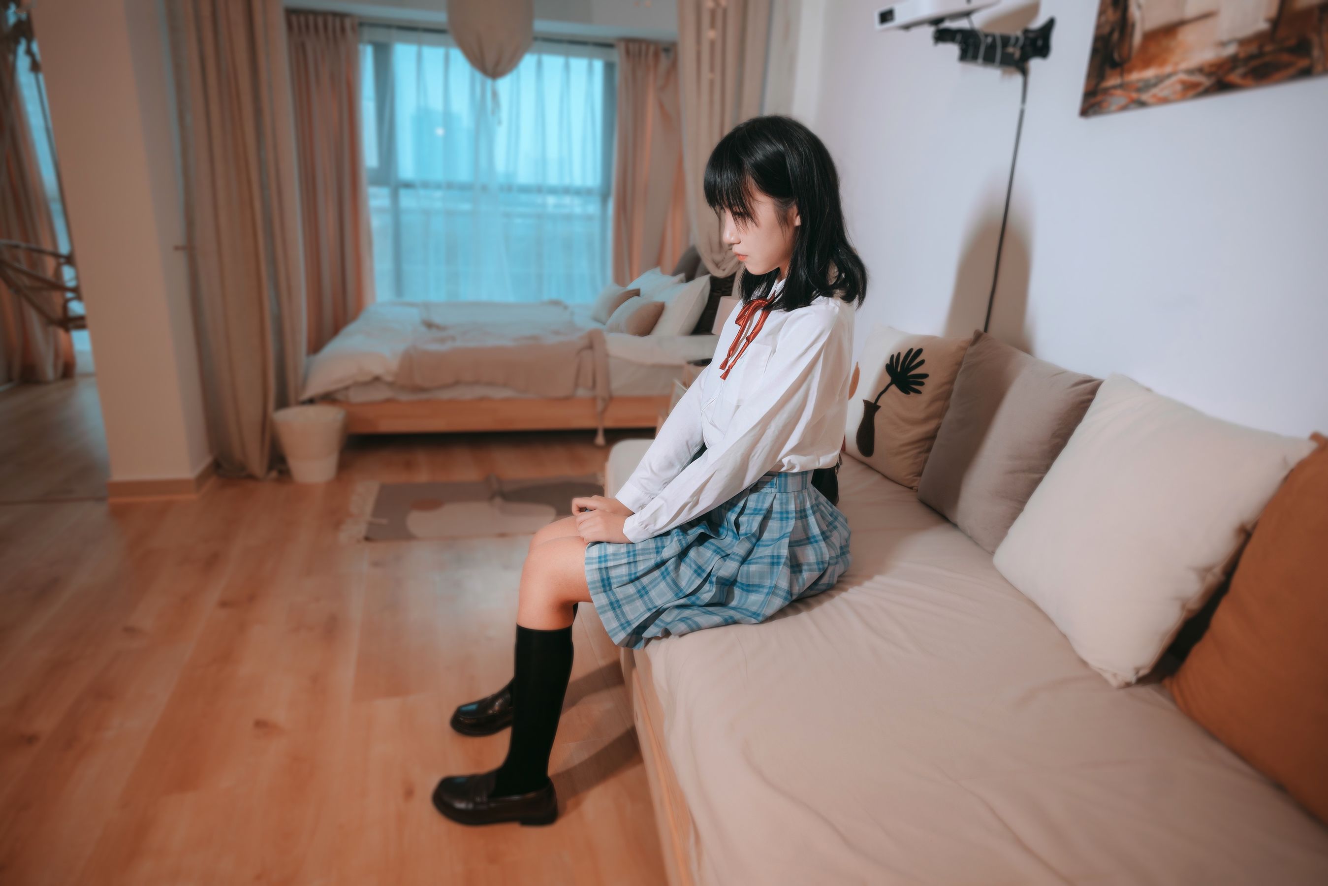 [网络美女] 逐月su 女儿的朋友高清手机美女壁纸11P