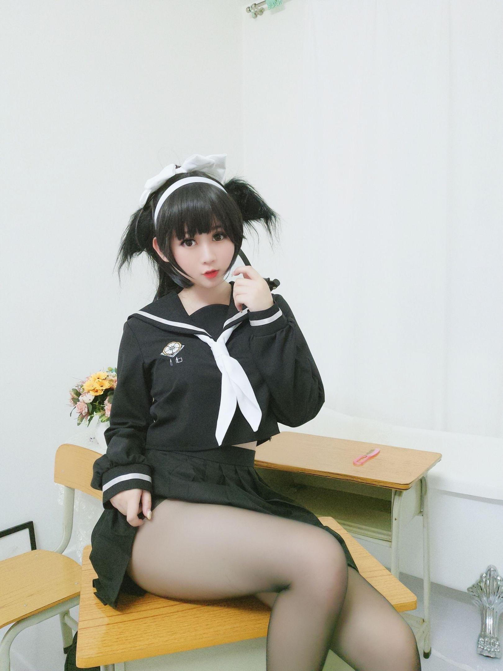 [网络美女] 是依酱呀 爱岩 高清手机美女壁纸