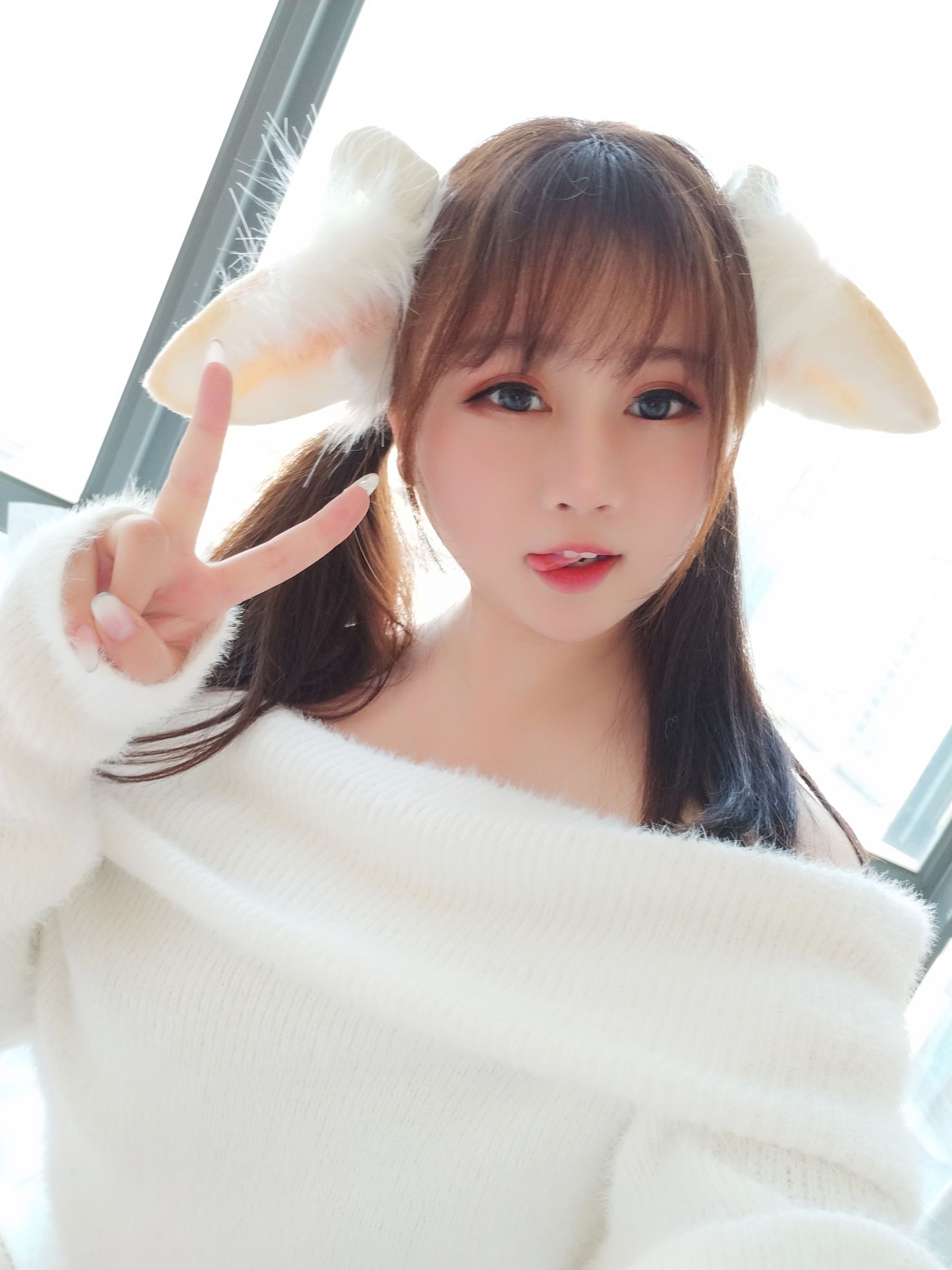 [网络美女] 是依酱呀 羊咩咩 高清手机美女壁纸