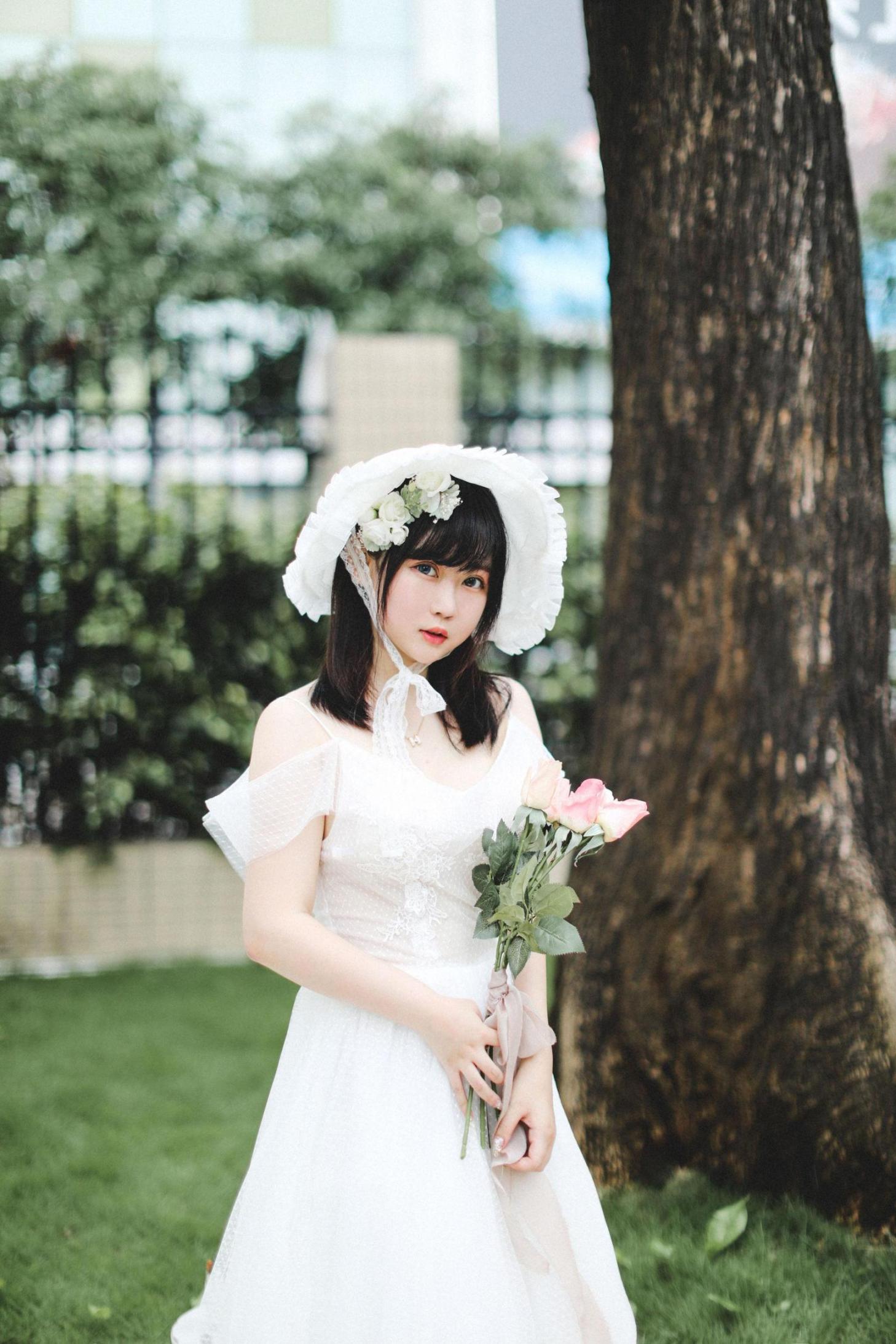 [网络美女] 是依酱呀 欧风高清手机美女壁纸29P