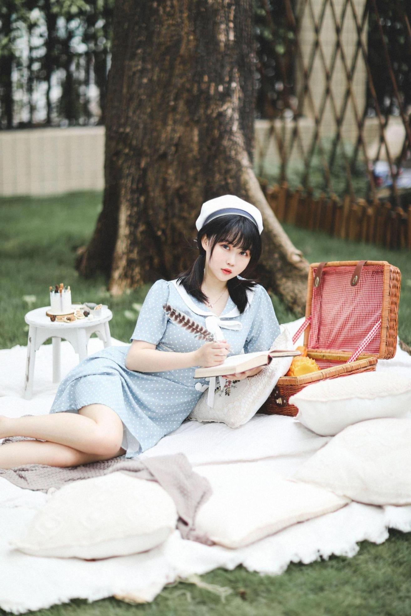 [网络美女] 是依酱呀 欧风 高清写真套图