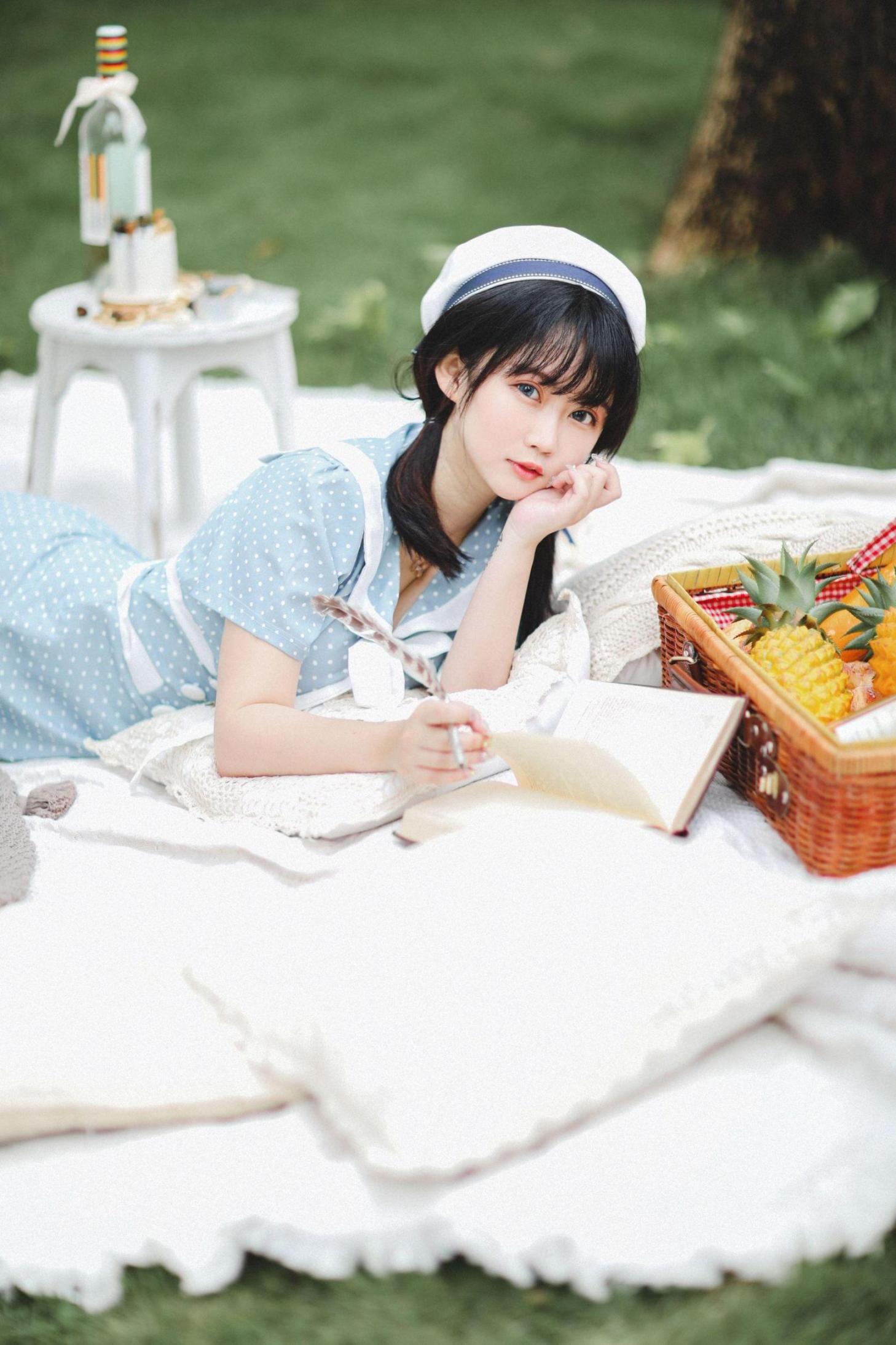 [网络美女] 是依酱呀 欧风高清手机美女壁纸19P