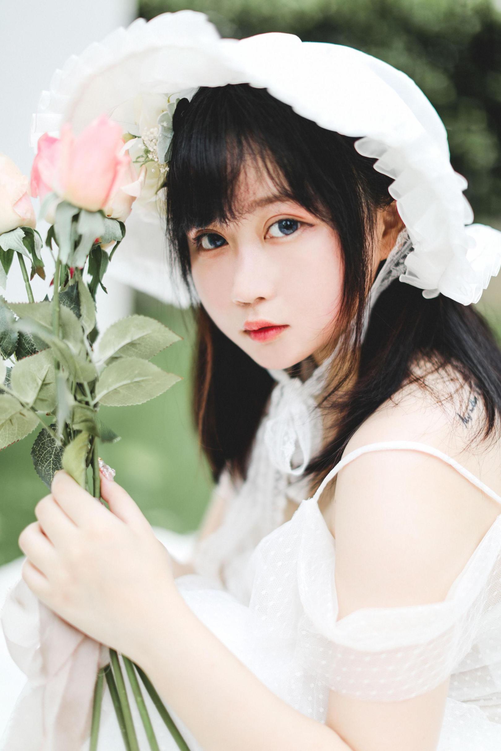 [网络美女] 是依酱呀 欧风高清手机美女壁纸27P