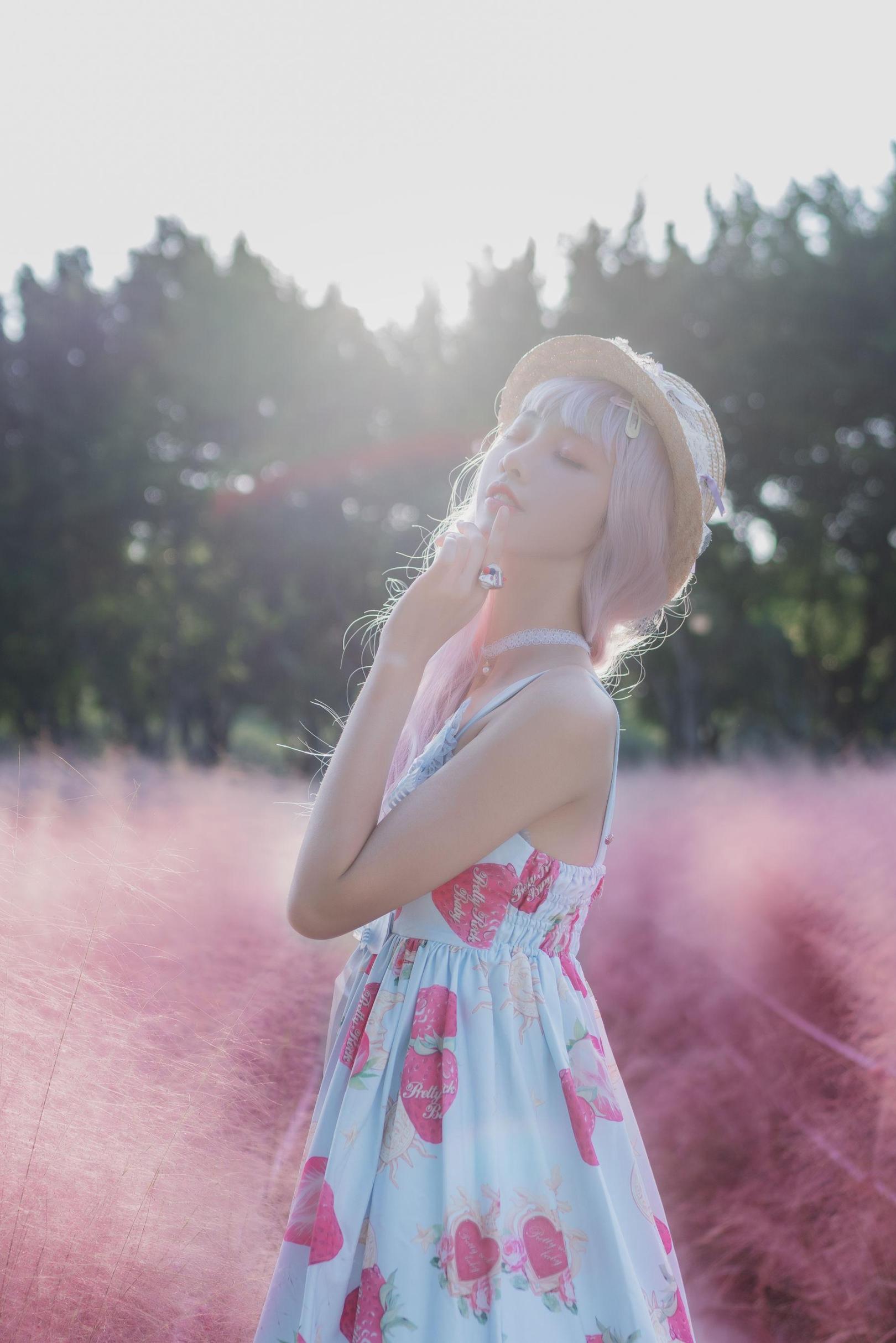 [网络美女] 清纯妹子西瓜 粉草高清手机美女壁纸14P