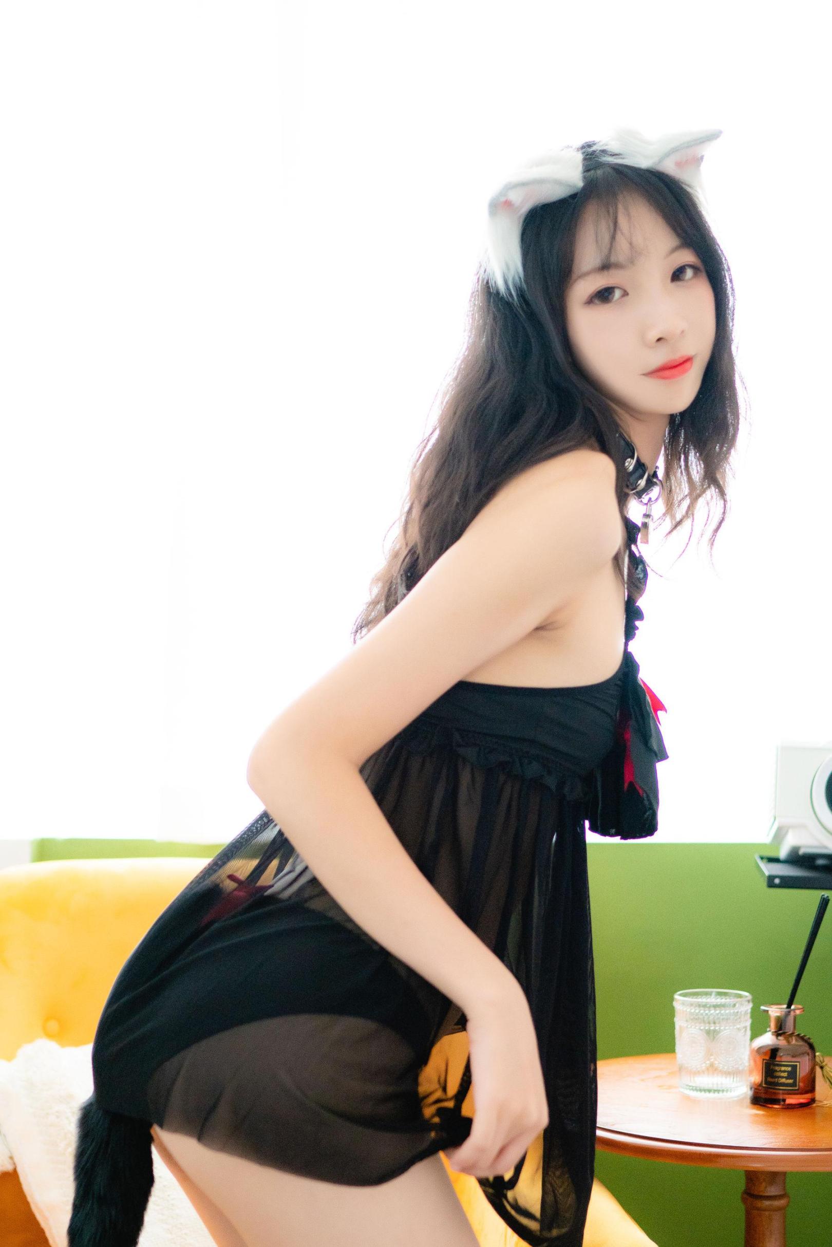 [网络美女] 清纯妹子西瓜 猫尾私房 高清手机美女壁纸