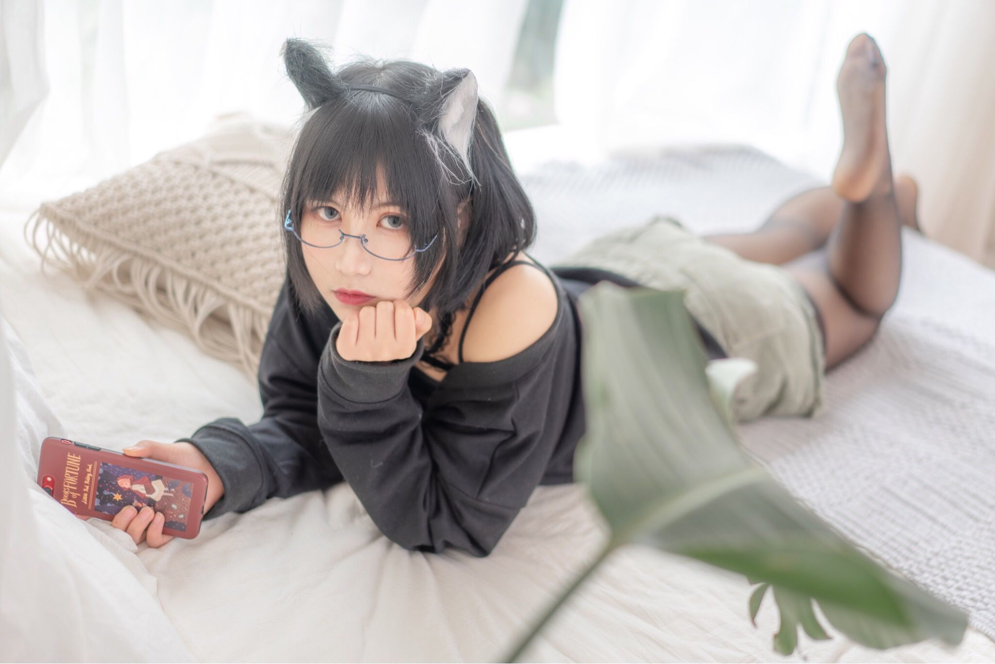 [网络美女] 逐月su 日常猫娘高清手机美女壁纸2P