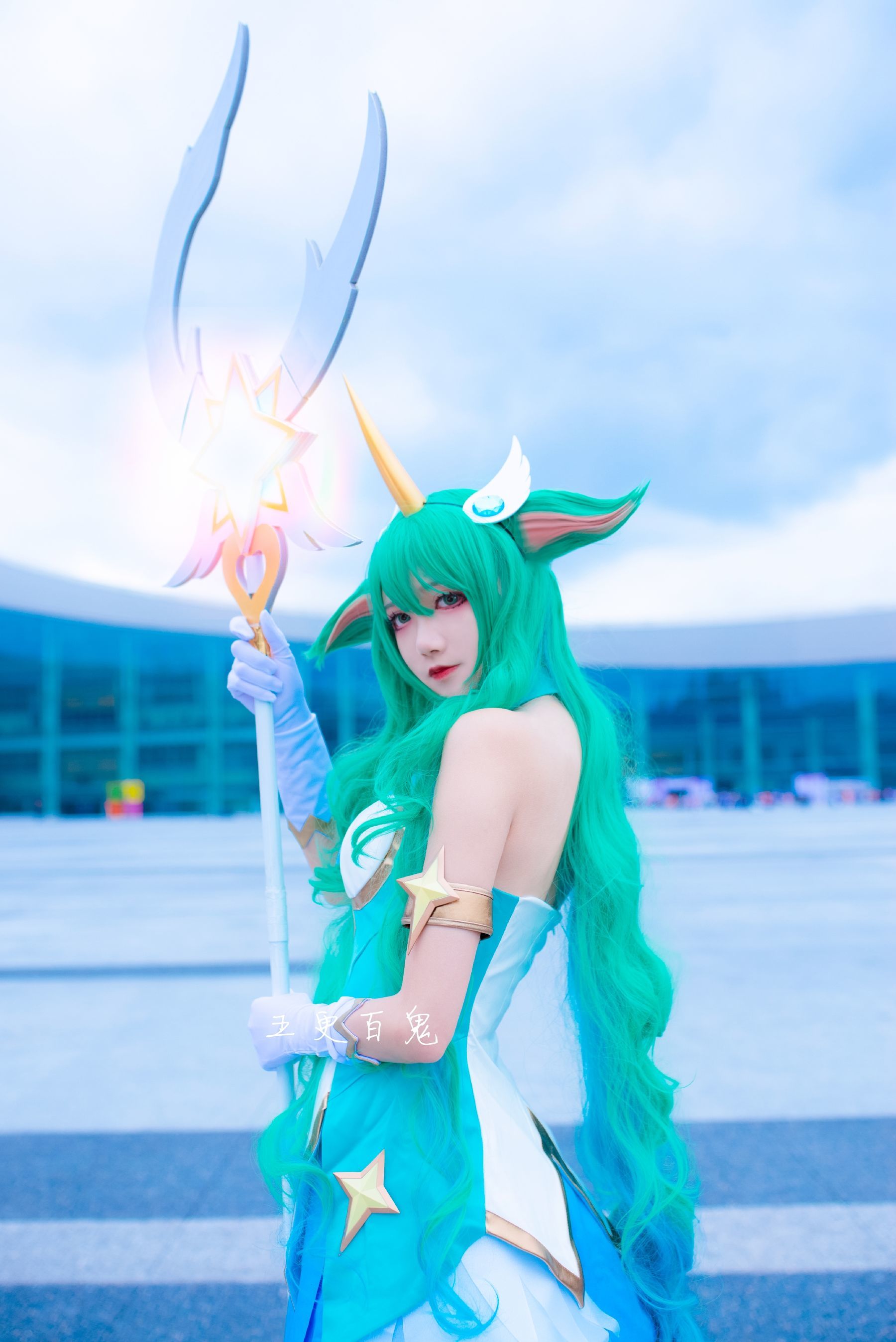 [网络美女] 五更百鬼 索拉卡高清手机美女壁纸2P